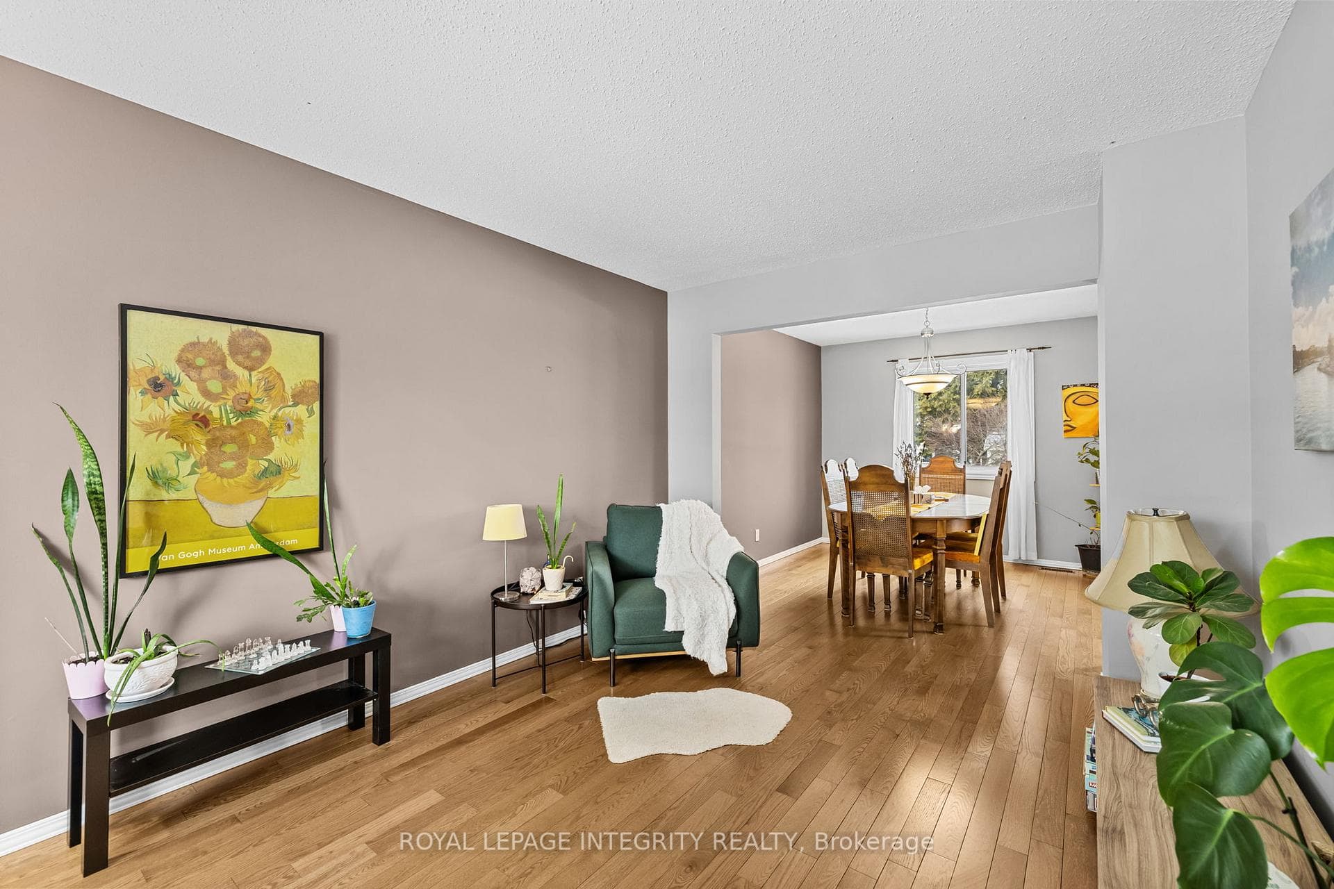 1090 Chablis Parkway photo 8