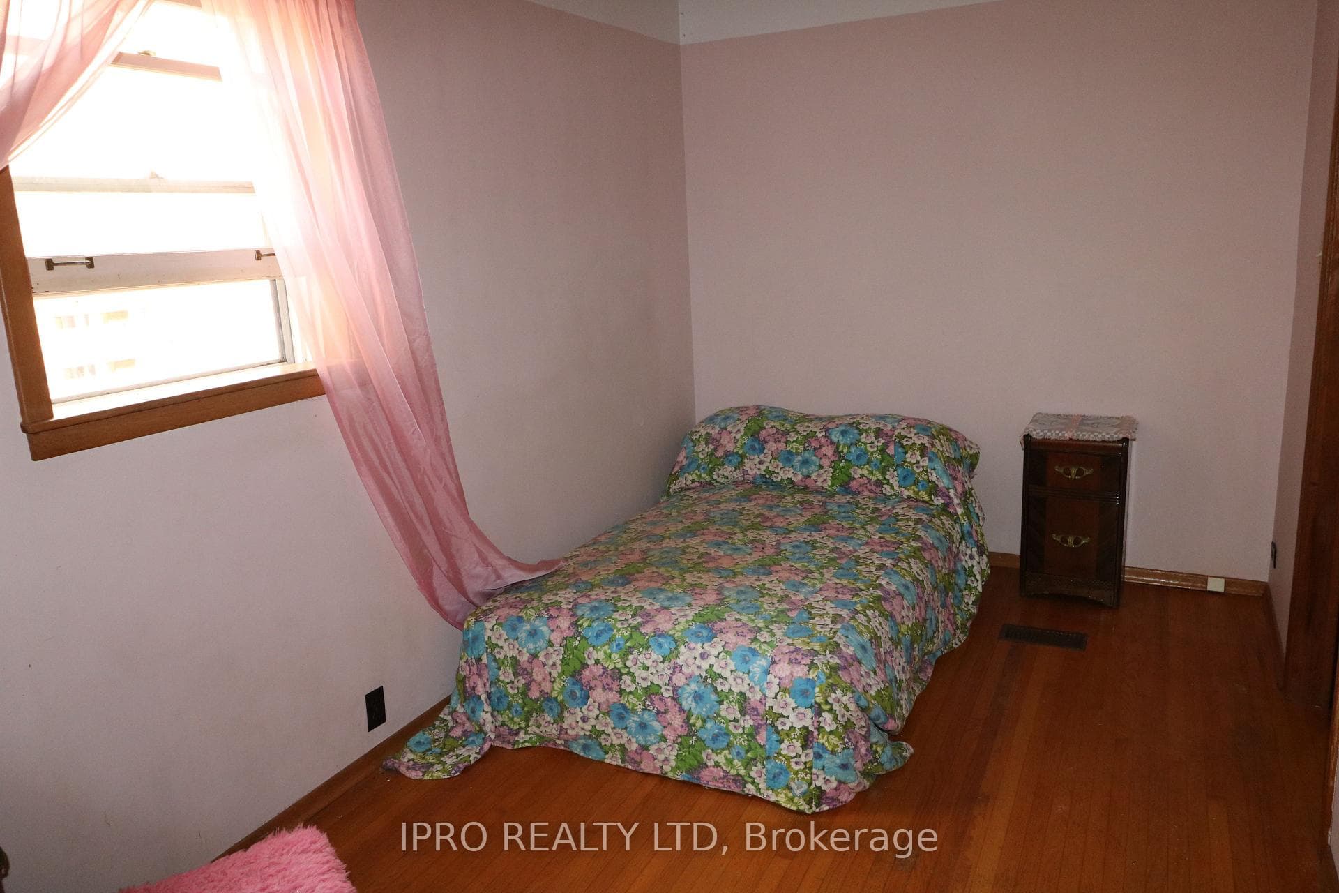 14 Bernice Crescent photo 12