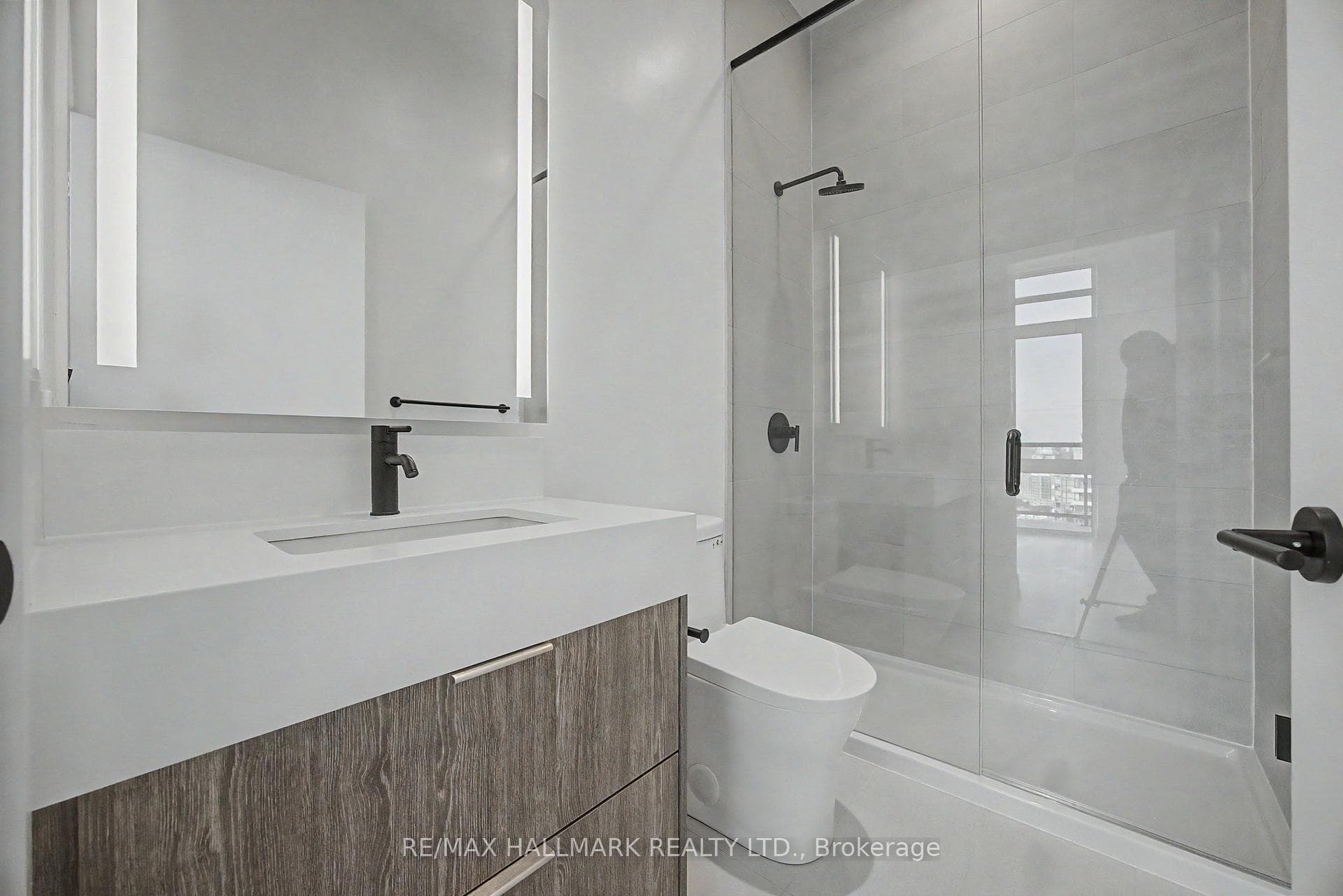 308 Jarvis Street Unit 3408 photo 9
