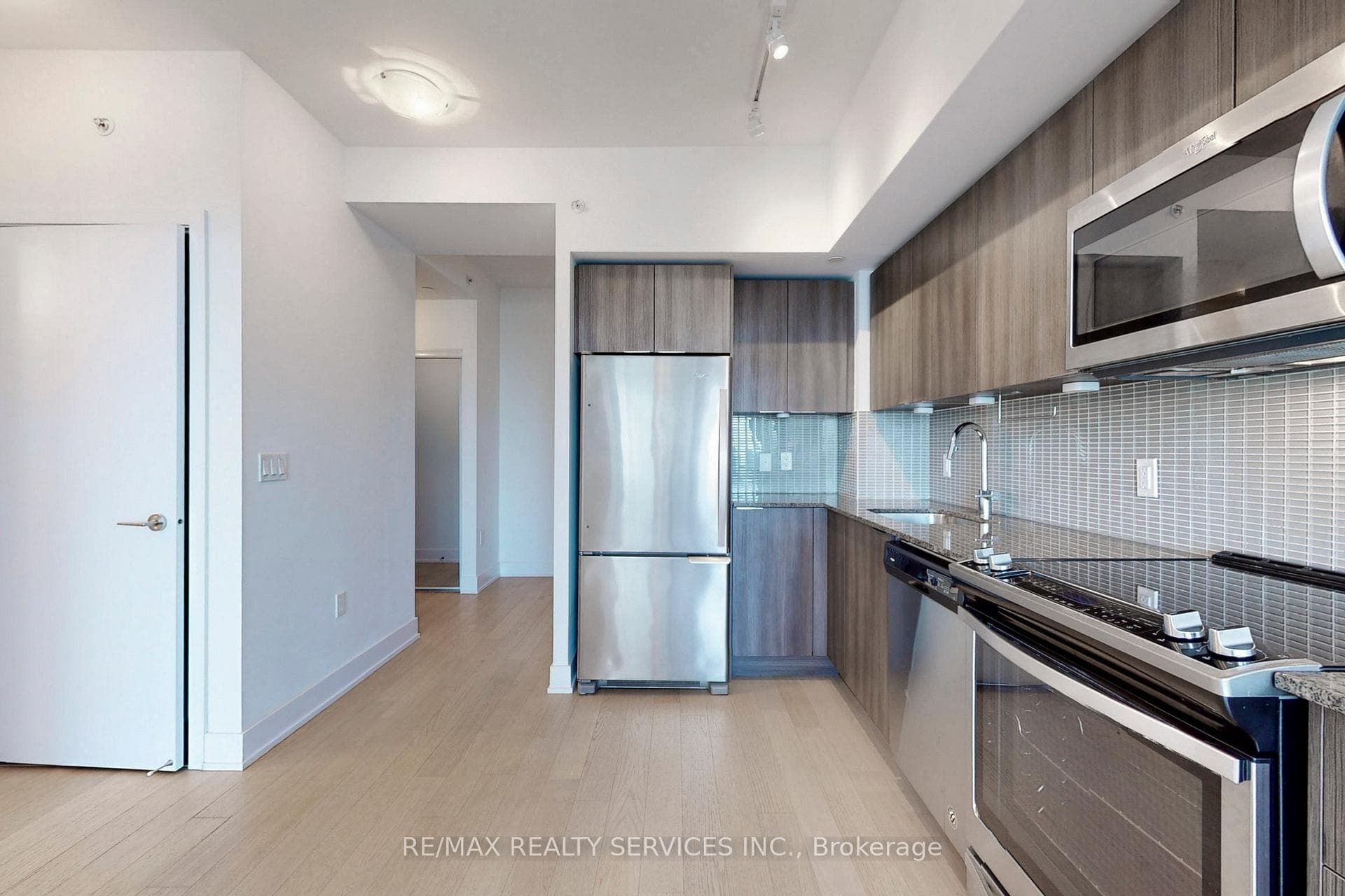 20 Shore Breeze Drive Unit 2006 photo 10