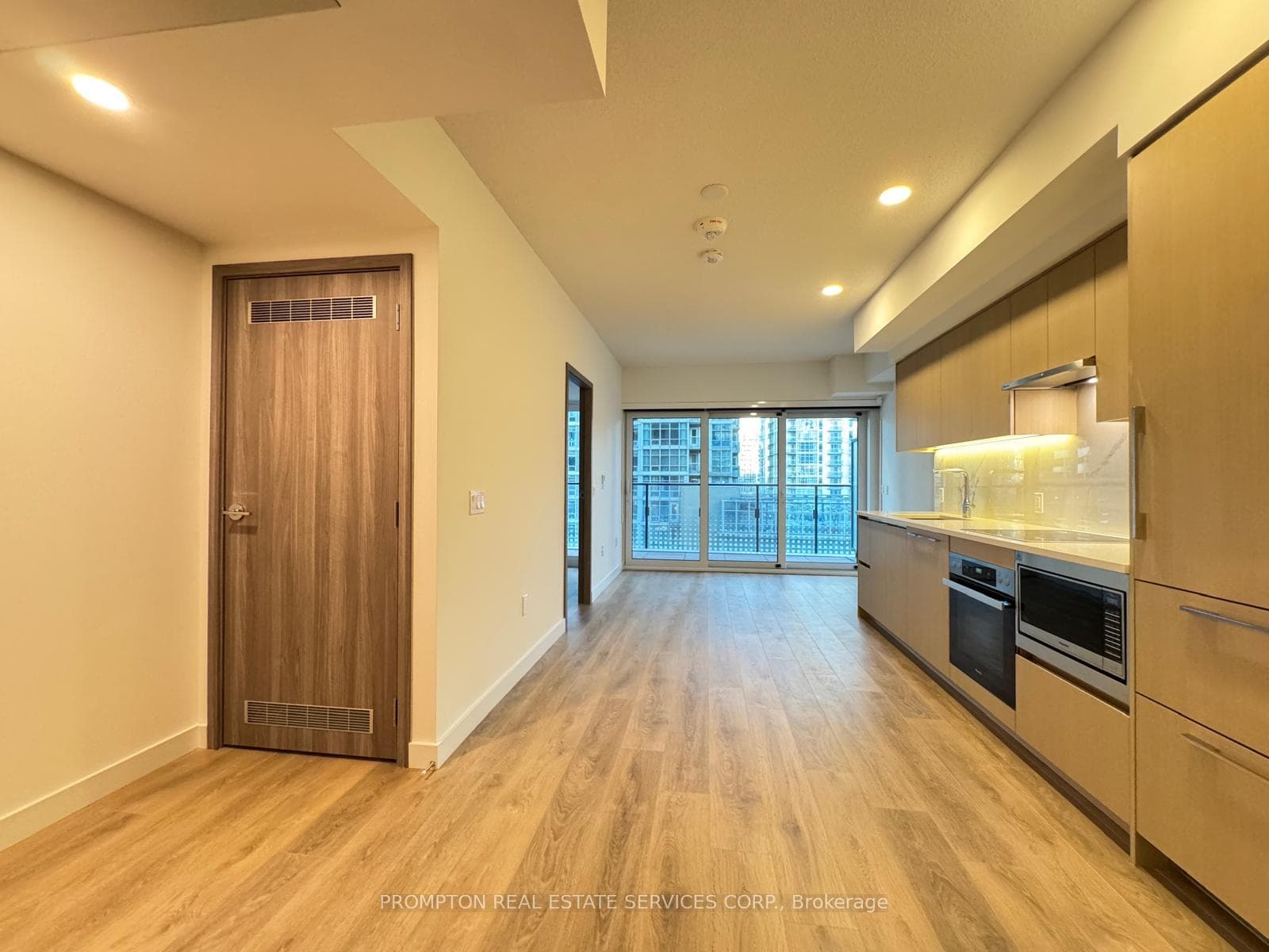 1 Concord Cityplace Way Unit 317 photo 3