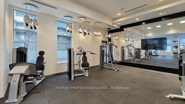 110 Marine Parade Drive Unit 707 photo 33