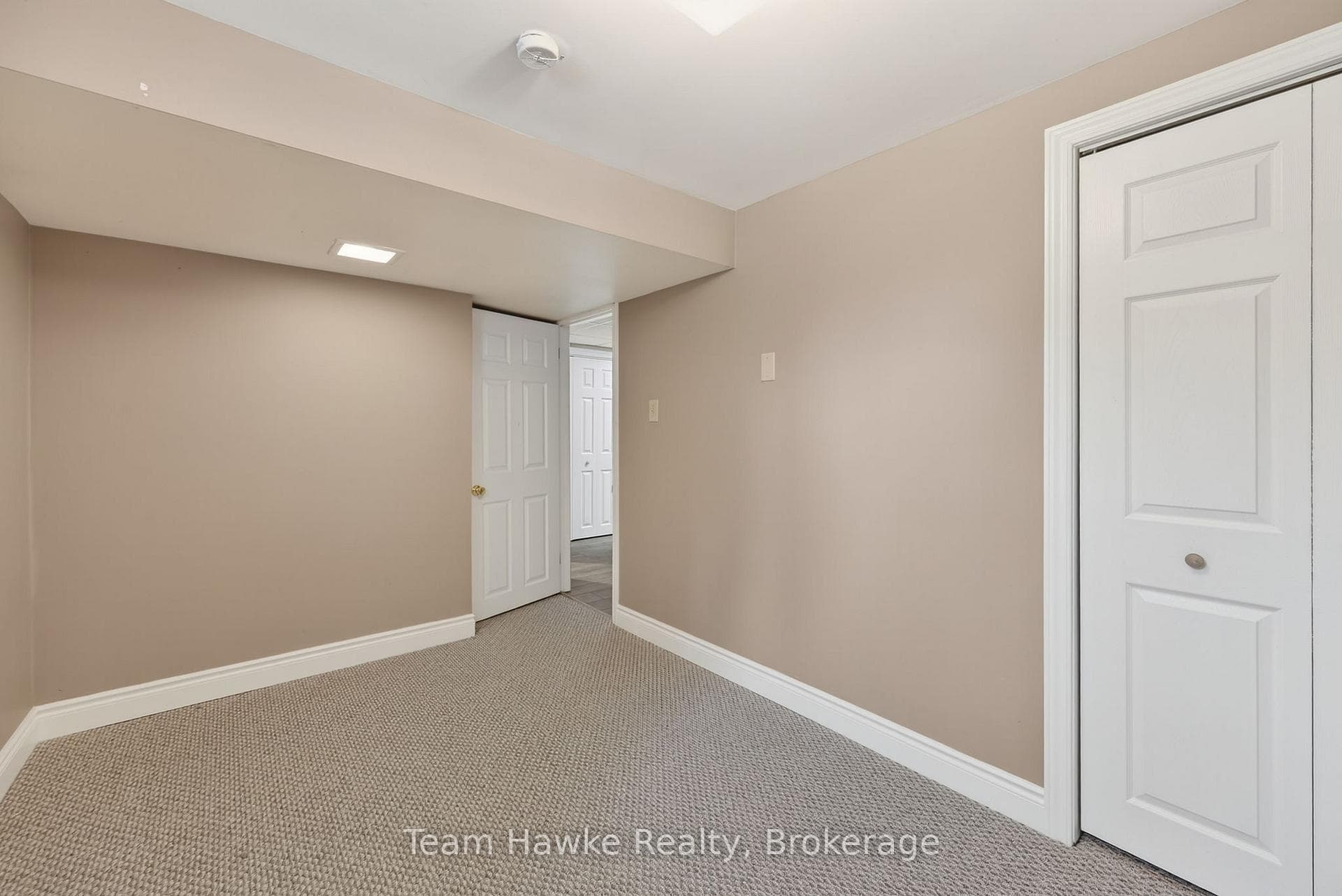 575 Simcoe Avenue photo 28