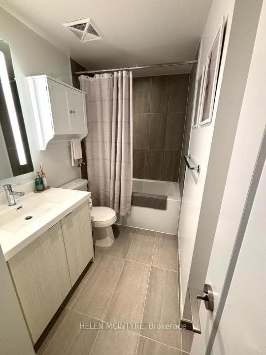 5 Mabelle Avenue Unit 3232 photo 9
