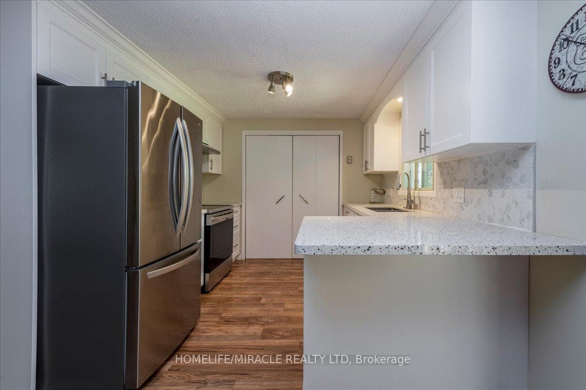 1 Tecumseth Pines Drive photo 8