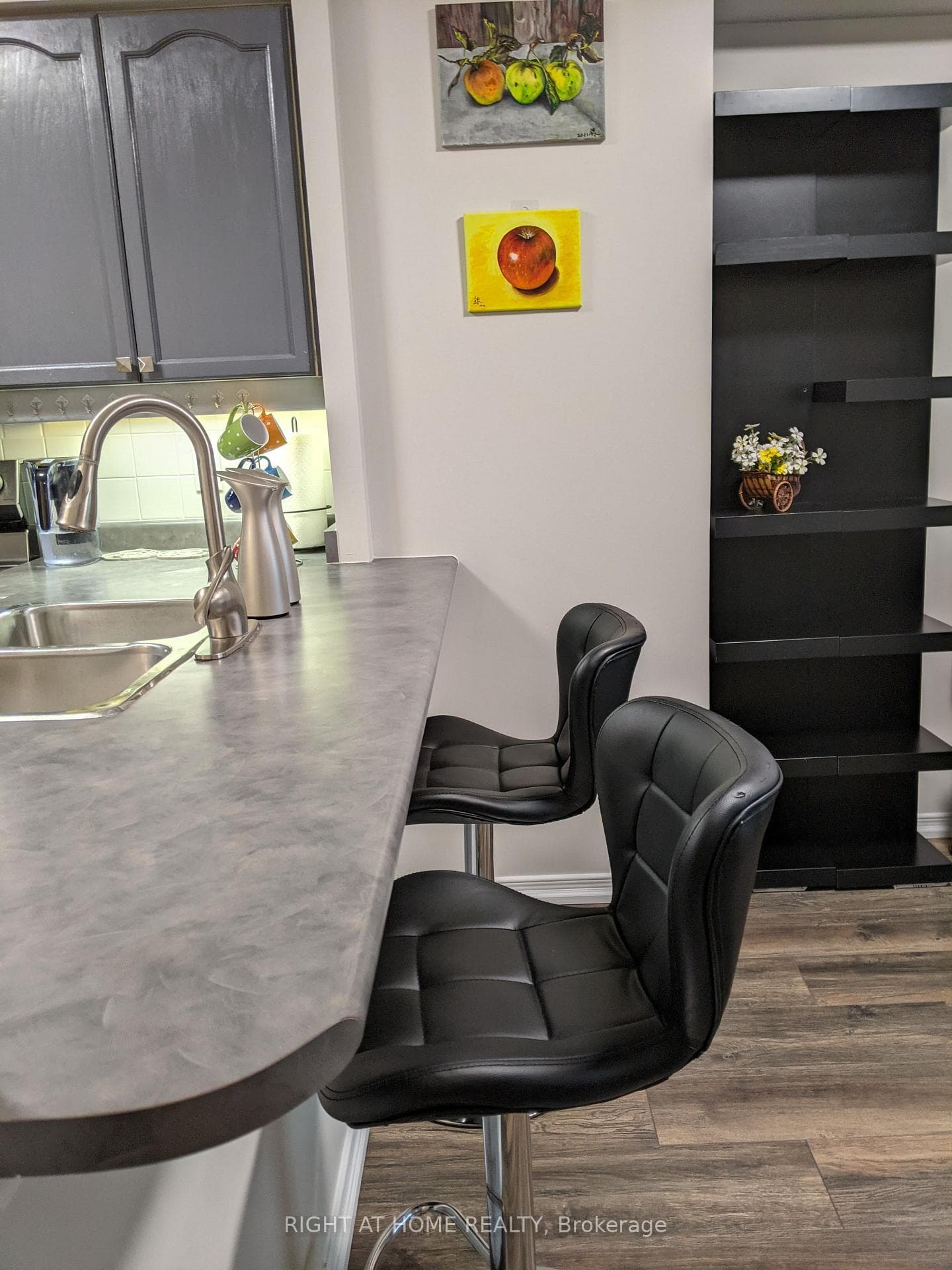 33 Empress Avenue Unit 1501 photo 9