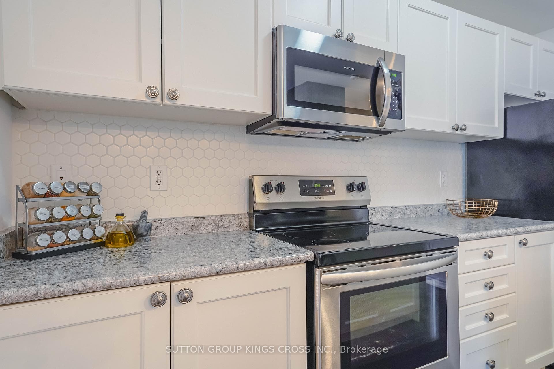 1813 Rex Heath Drive photo 9
