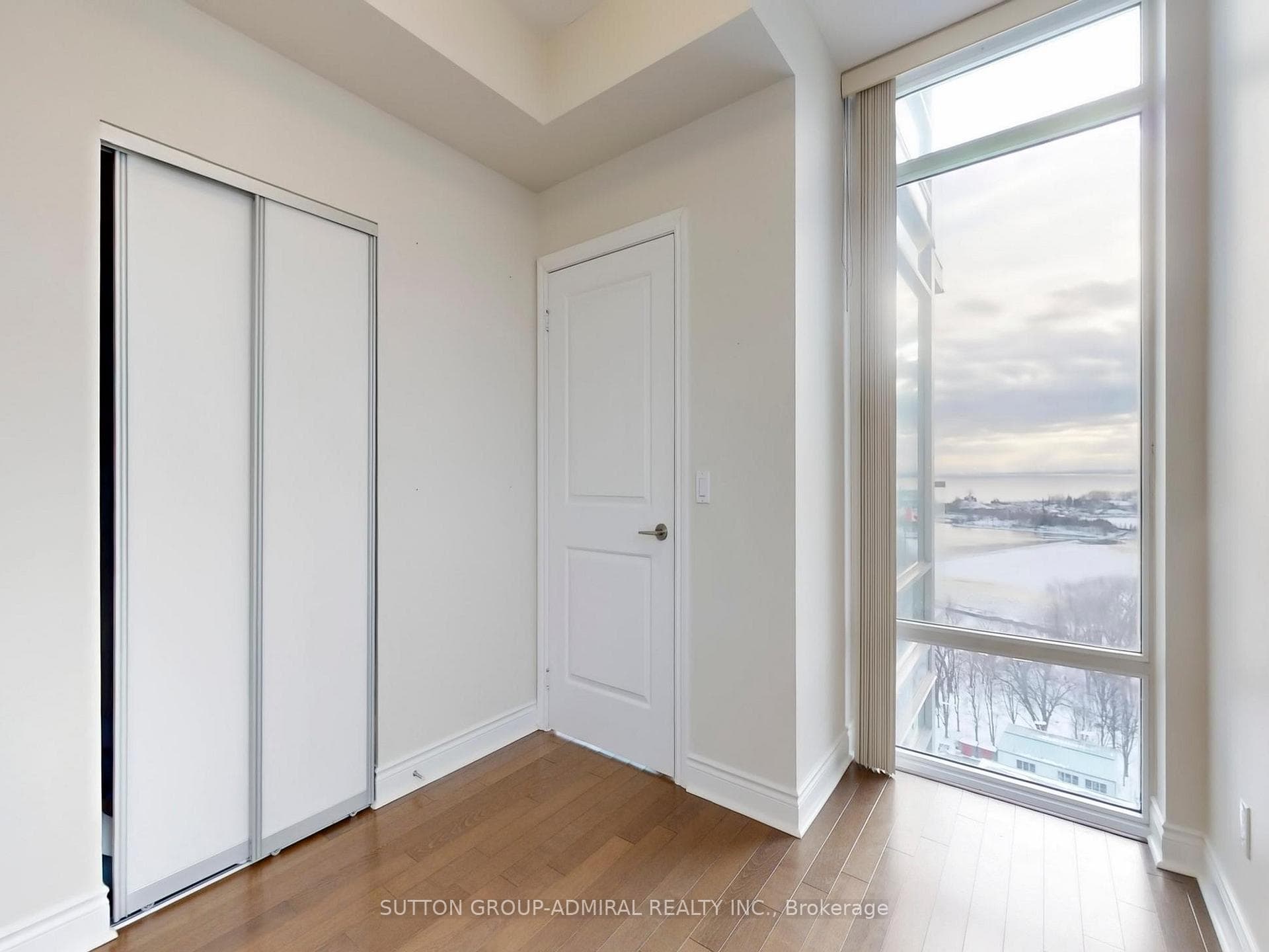 90 Stadium Road Unit 1806 photo 37
