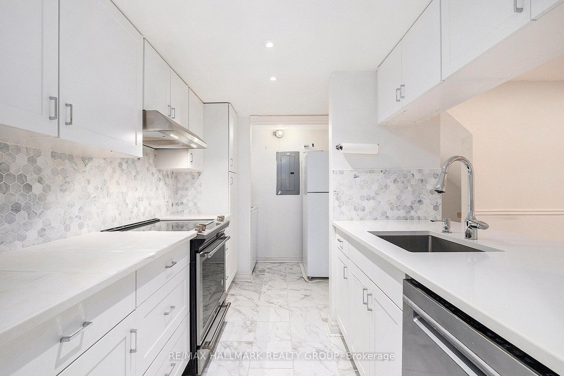 1204 Shillington Avenue Unit 15 photo 6