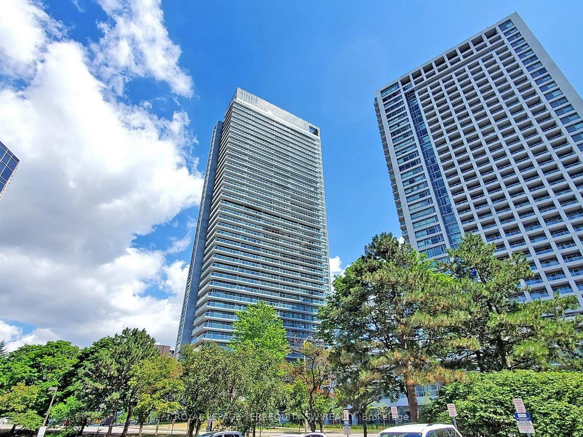 2015 Sheppard Avenue Unit 3501 photo 2