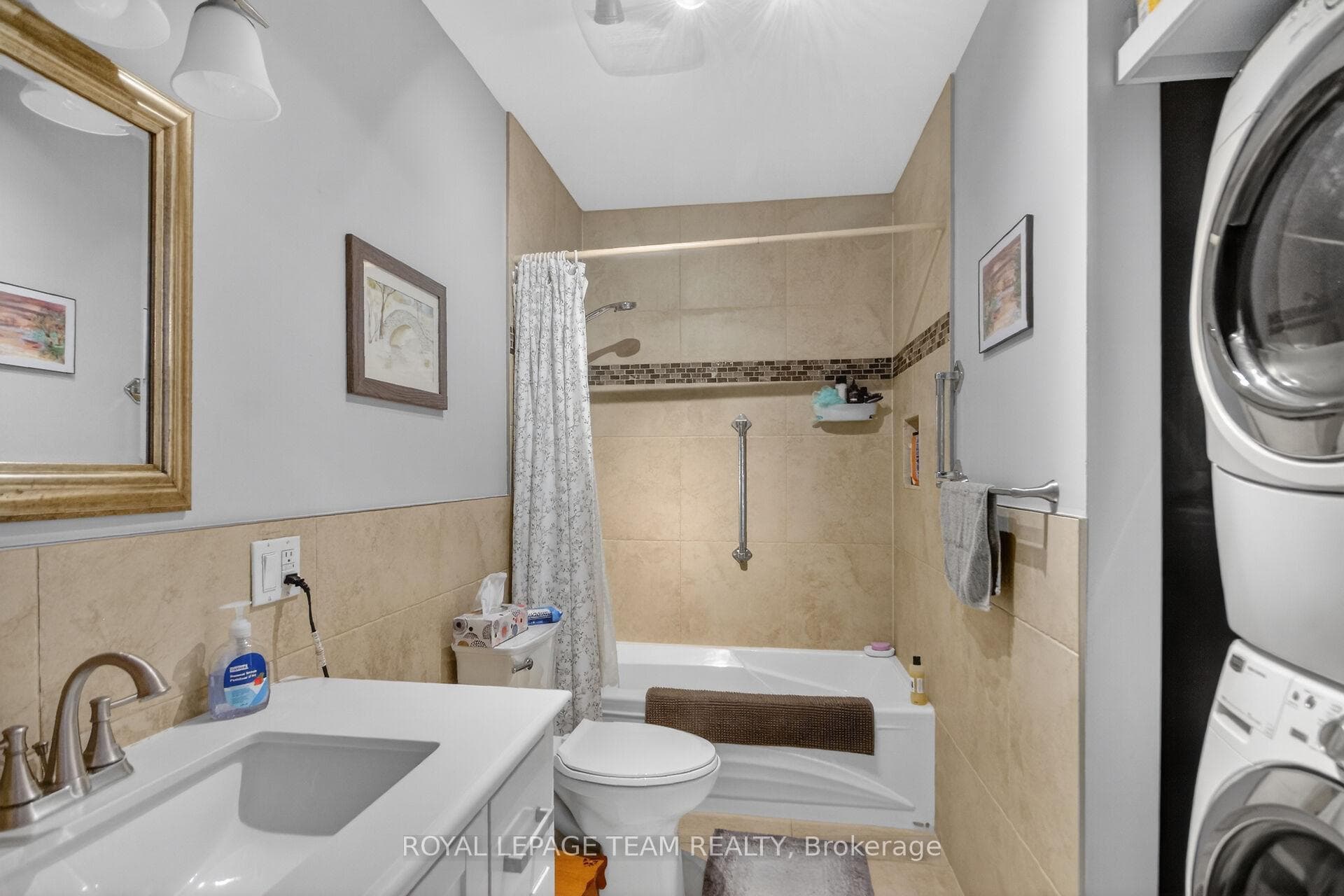212-224 St Lawrence Street photo 21