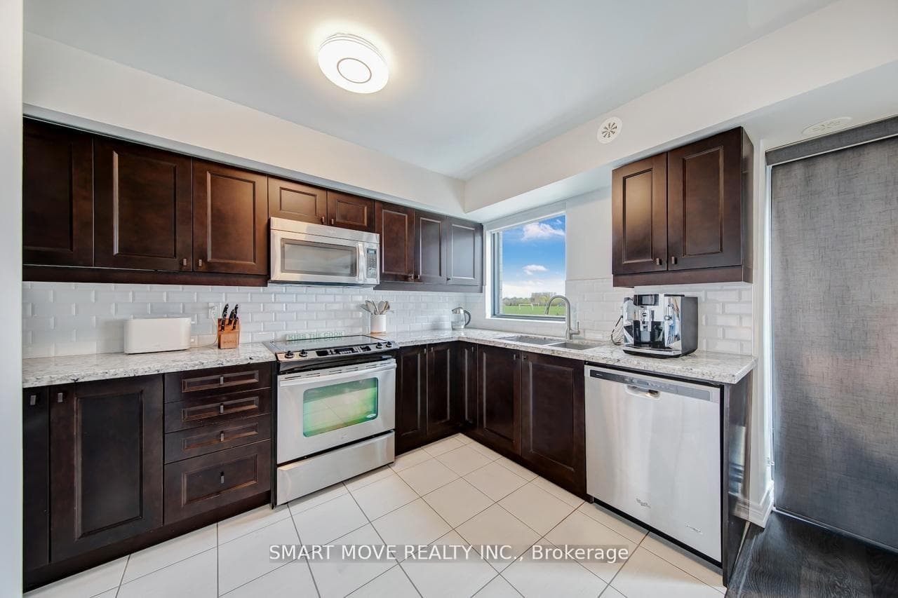 138 Widdicombe Hill Boulevard Unit 716 photo 7