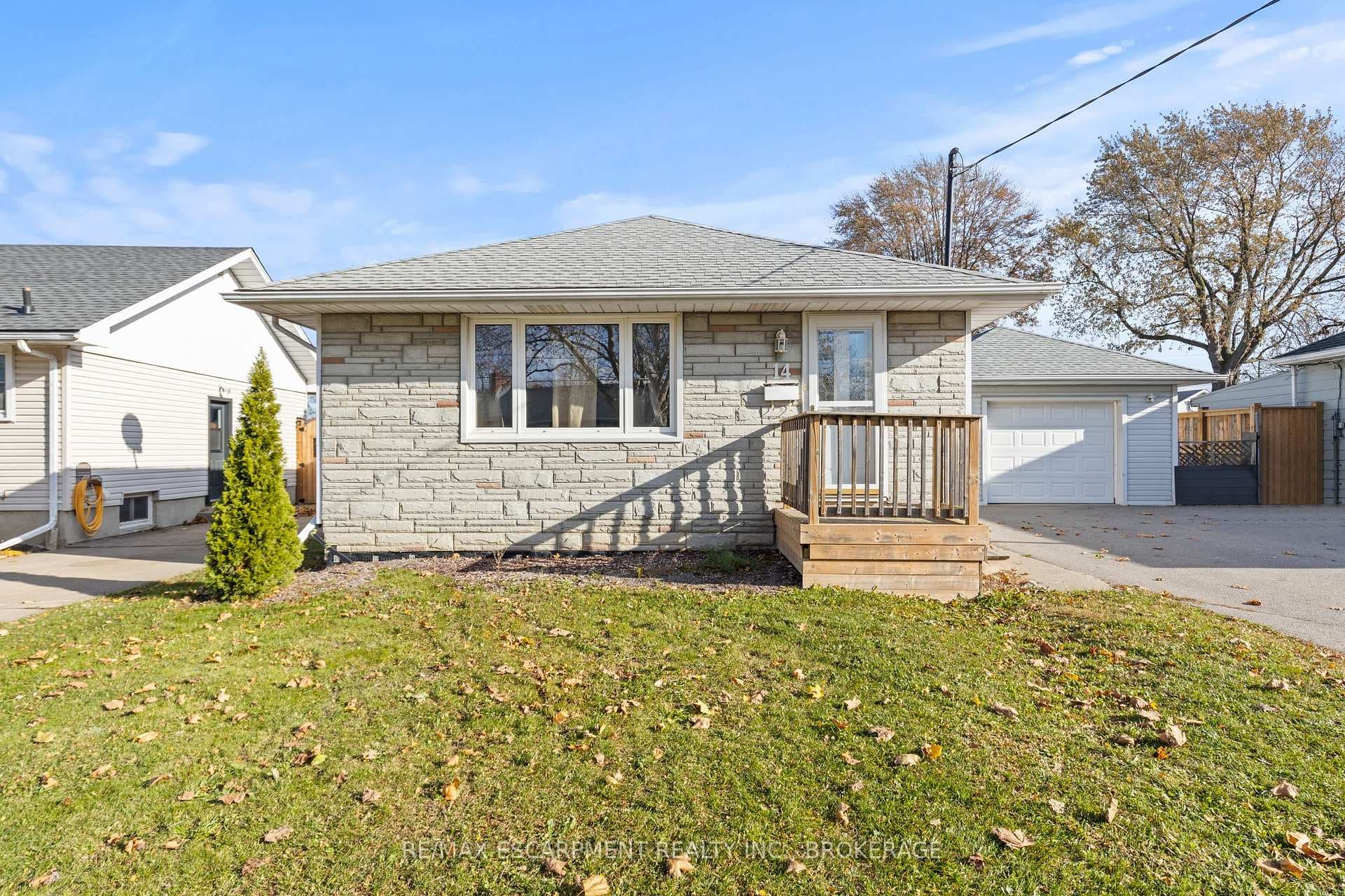 14 Westmount Avenue Unit Main photo 1