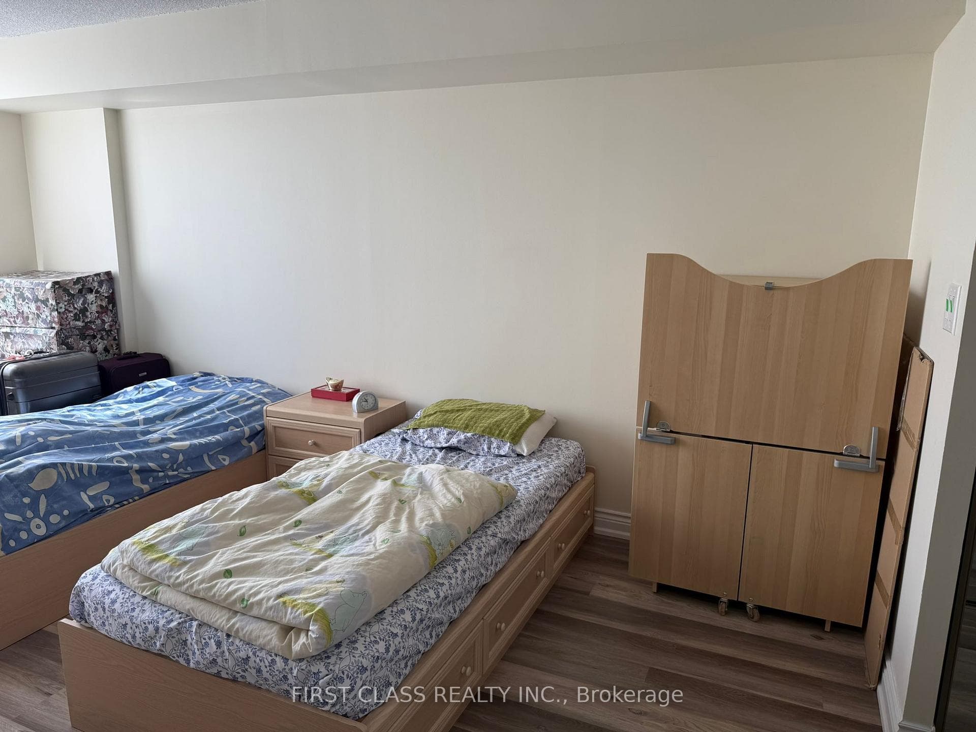 175 Bamburgh Circle Unit 708 photo 19