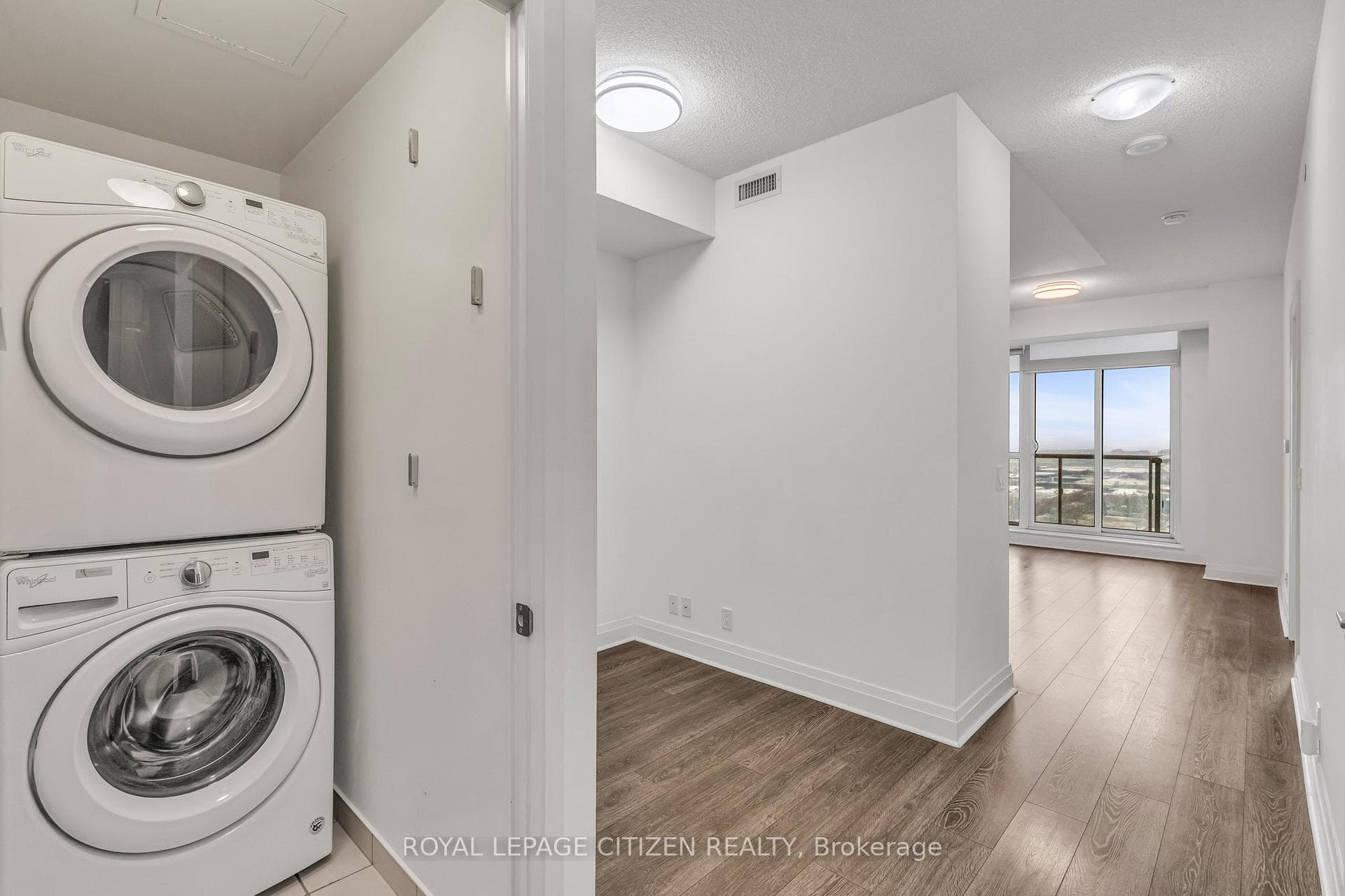 17 Zorra Street Unit 1408 photo 3