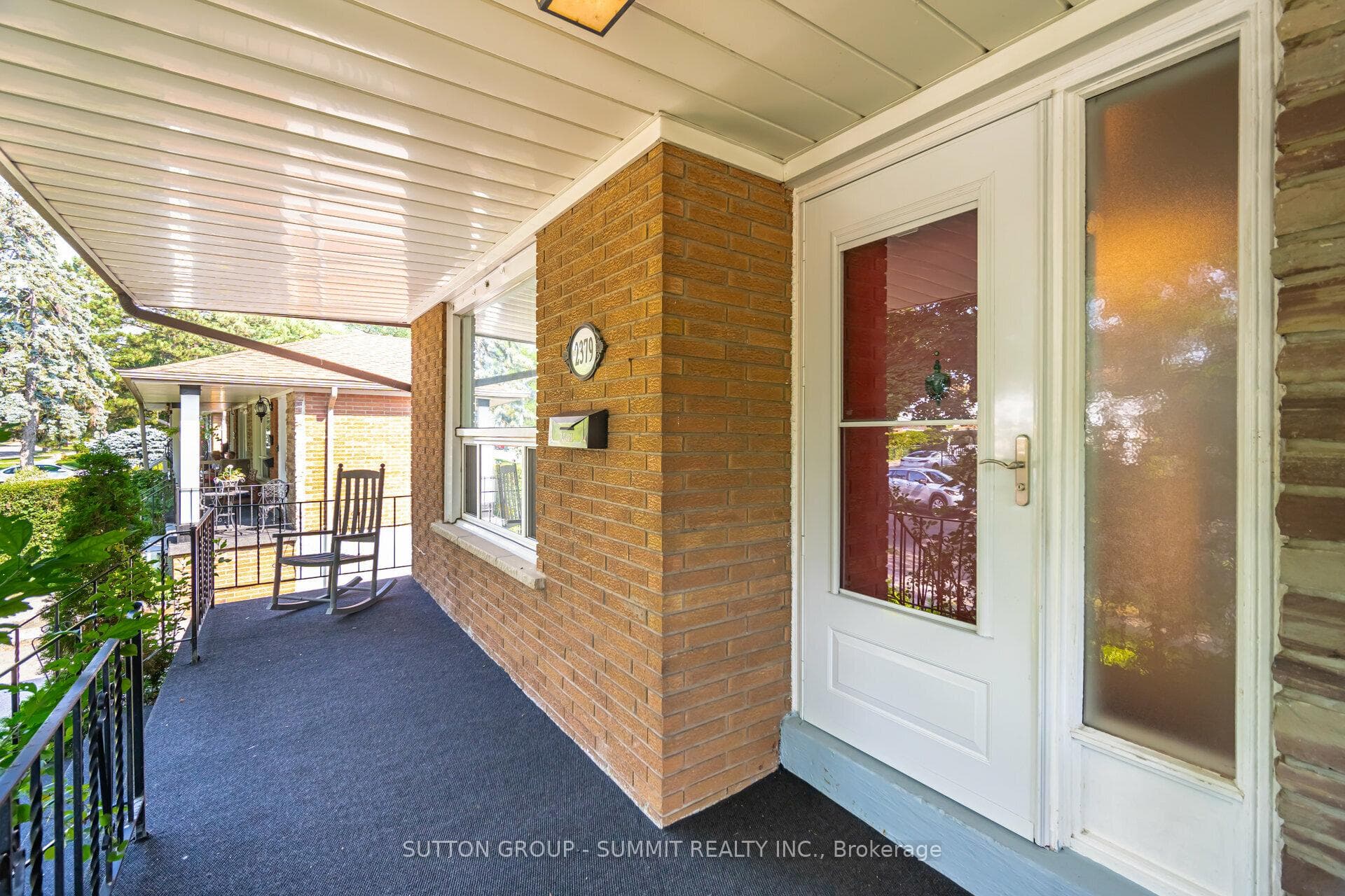 2379 Goodison Avenue photo 5