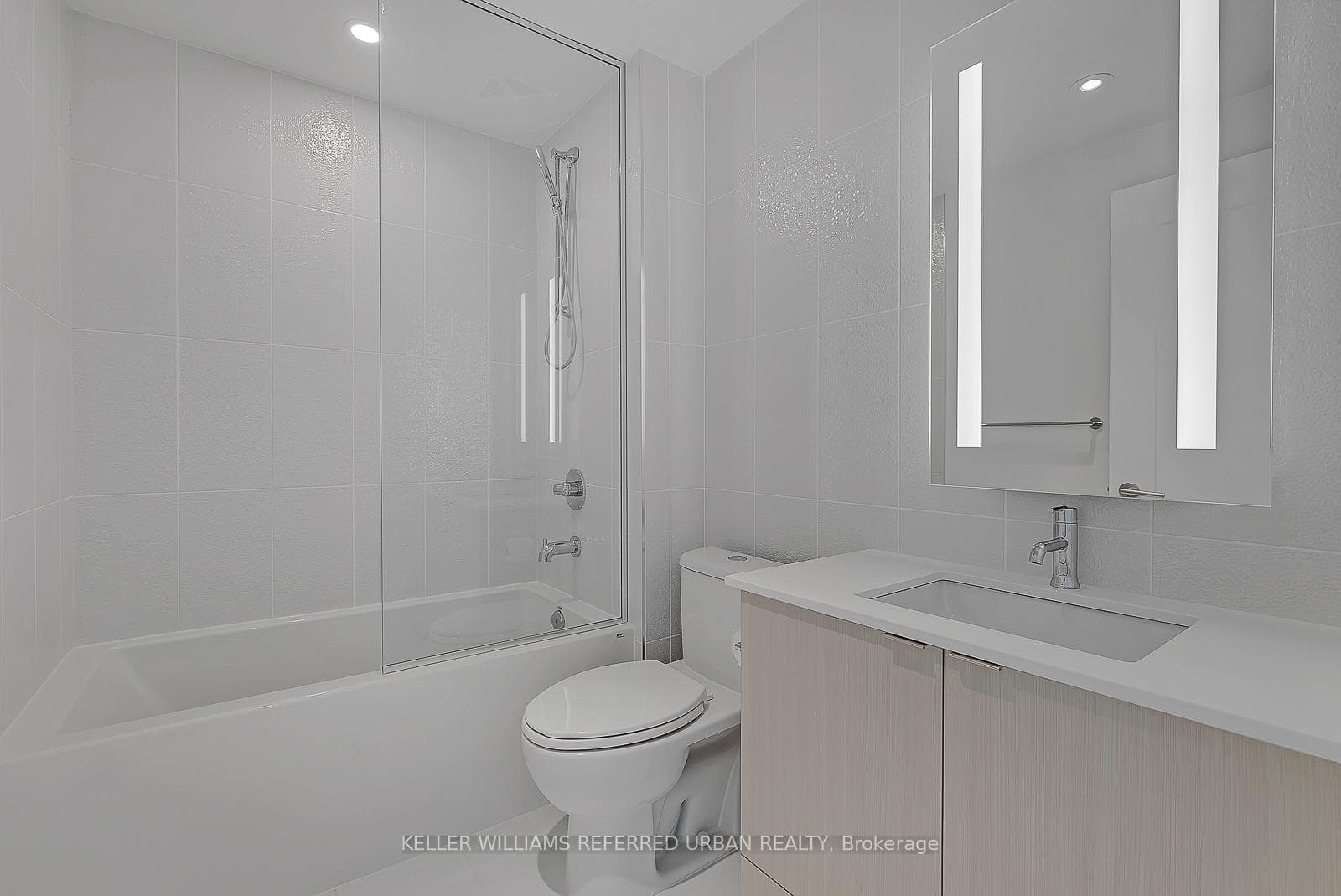 585 Bloor Street Unit 4118 photo 25