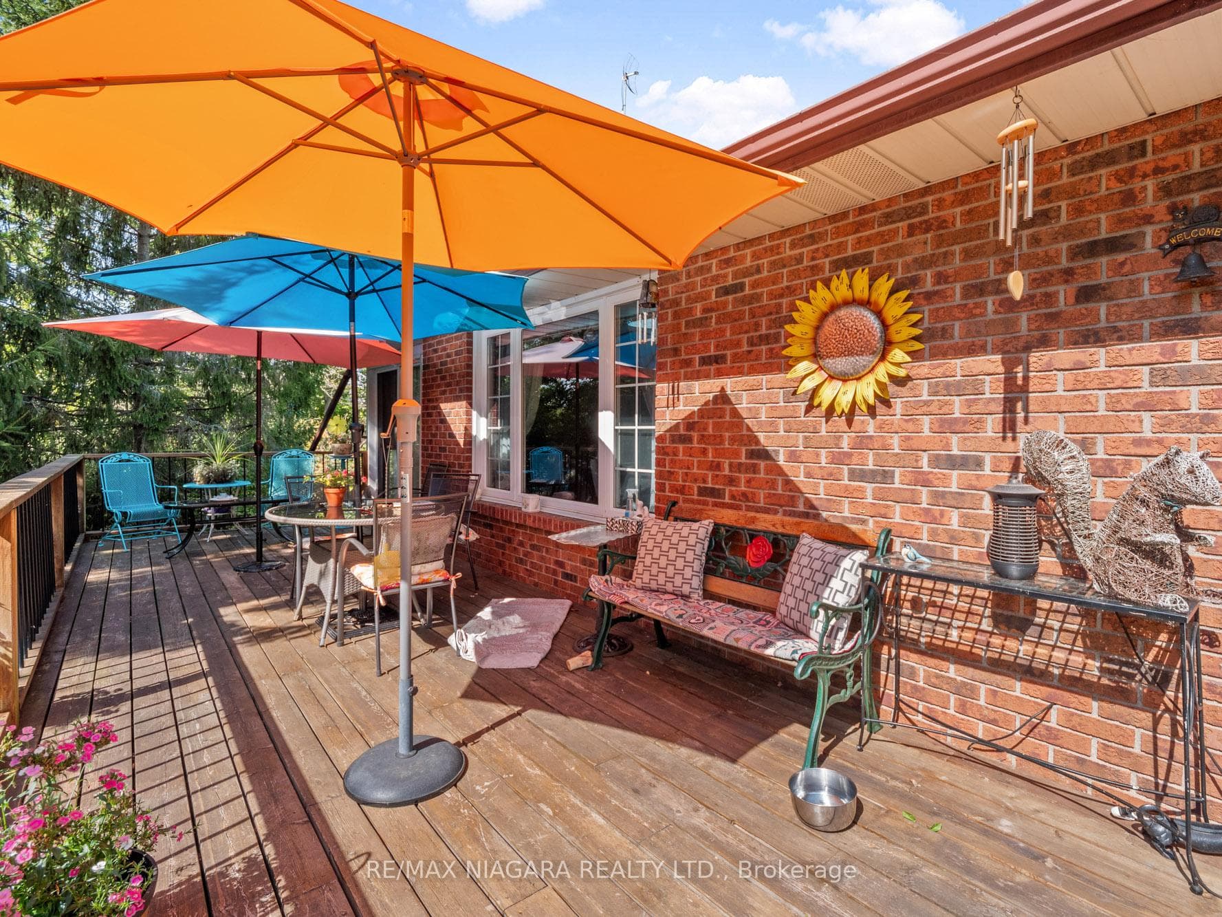 2666 Dominion Road photo 3