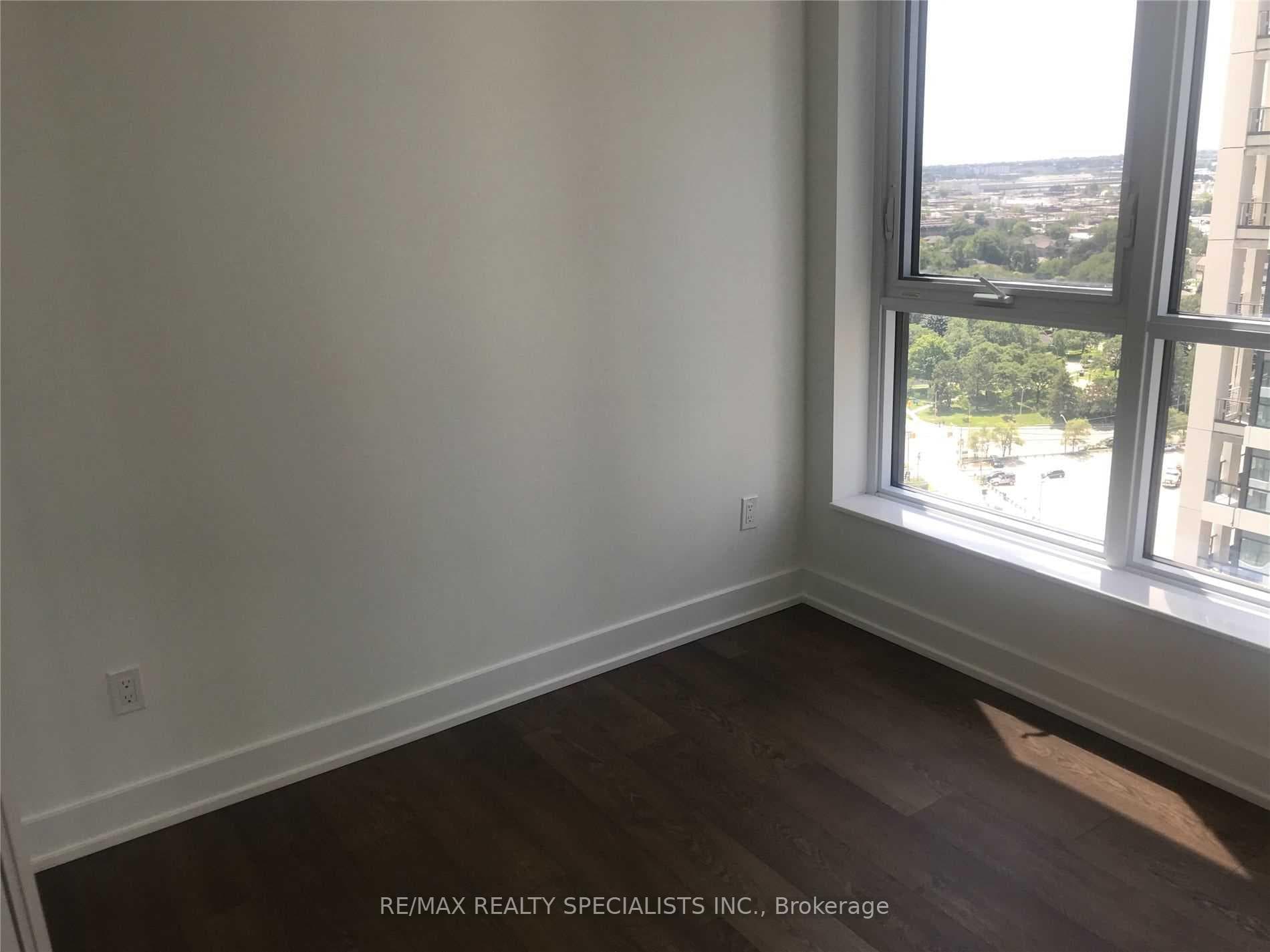 7 Mabelle Avenue Unit 2102 photo 10