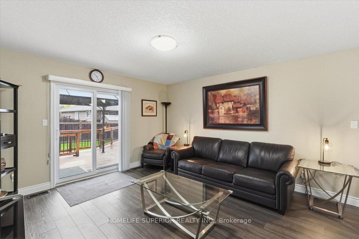 54 Aspen Drive photo 10