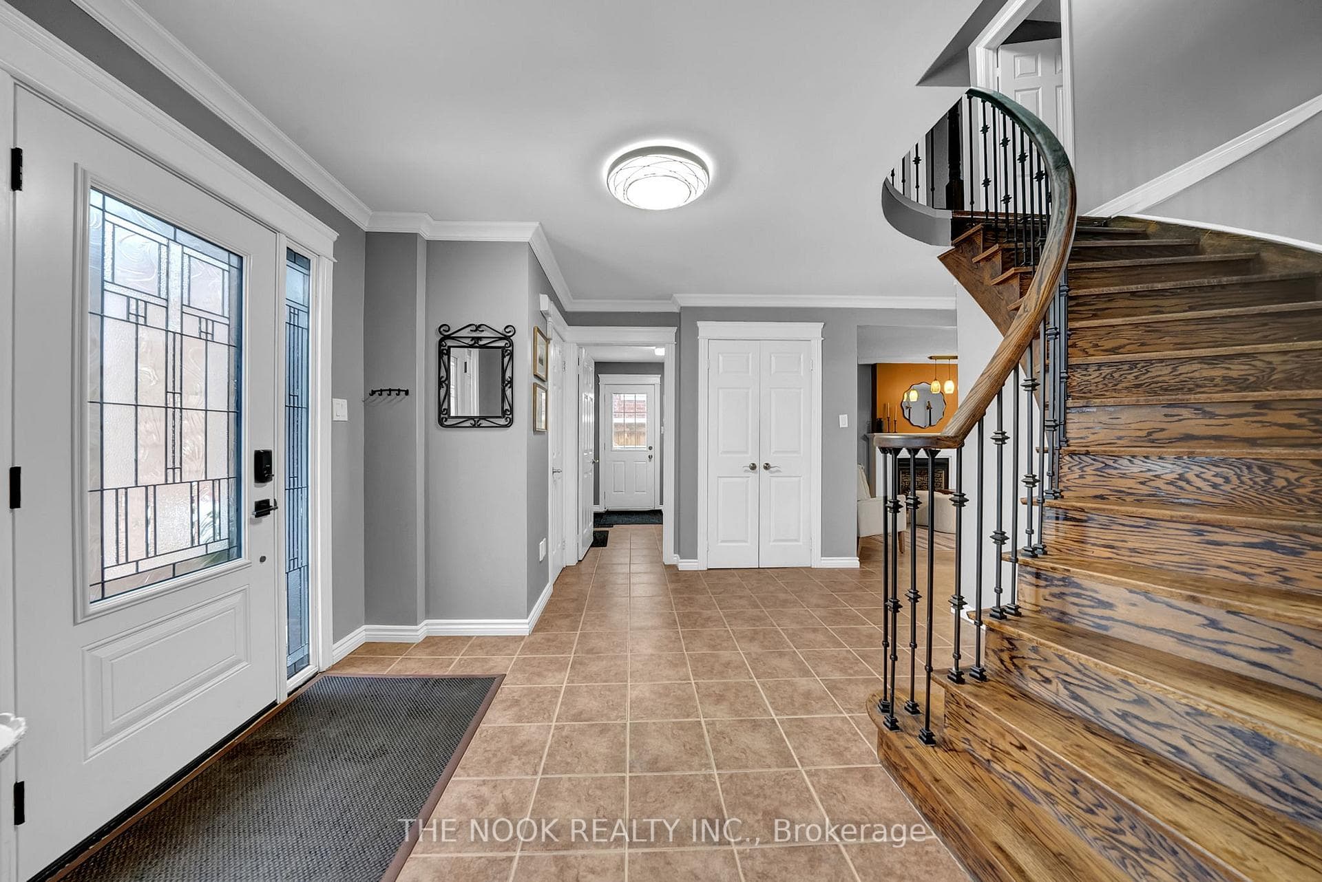68 Foster Creek Drive photo 4