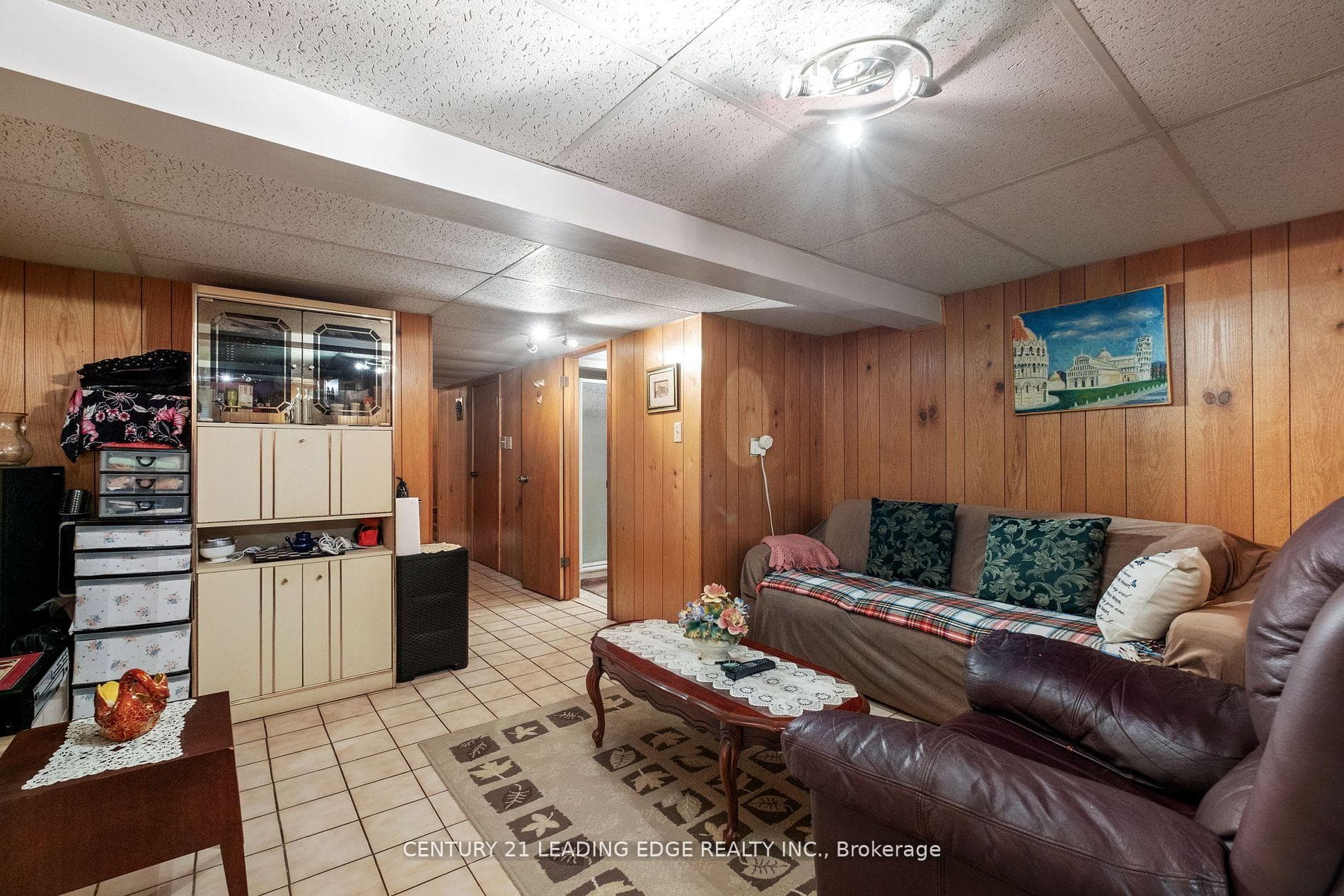 704 Gladstone Avenue photo 26