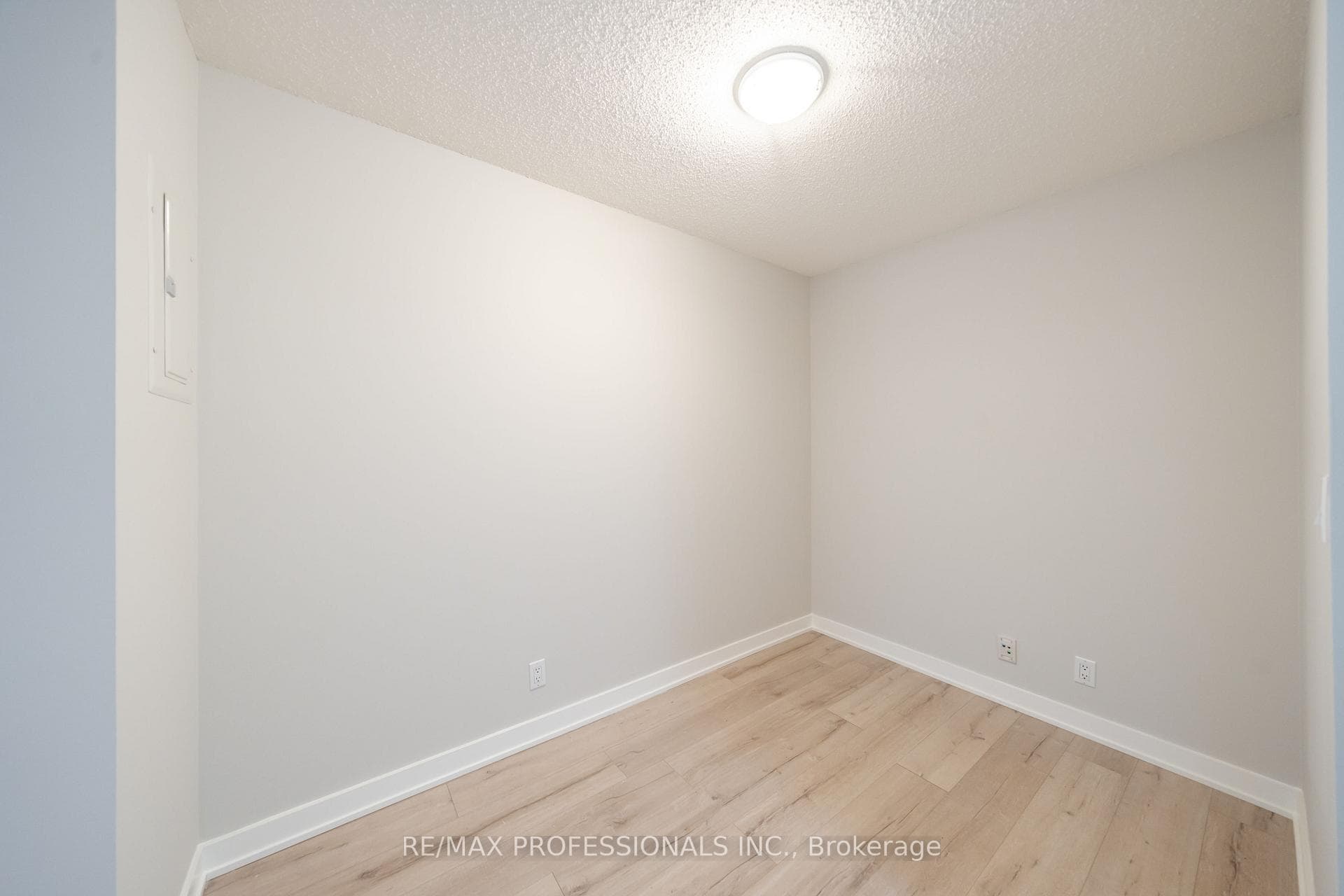 397 Front Street Unit 510 photo 25