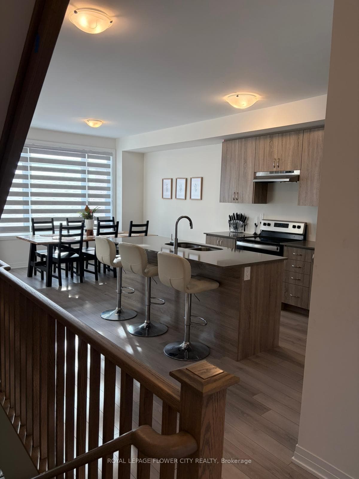 585 Colborne Street Unit 205 photo 2