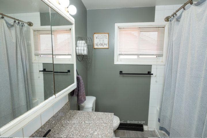 326 Dewe Ave photo 12