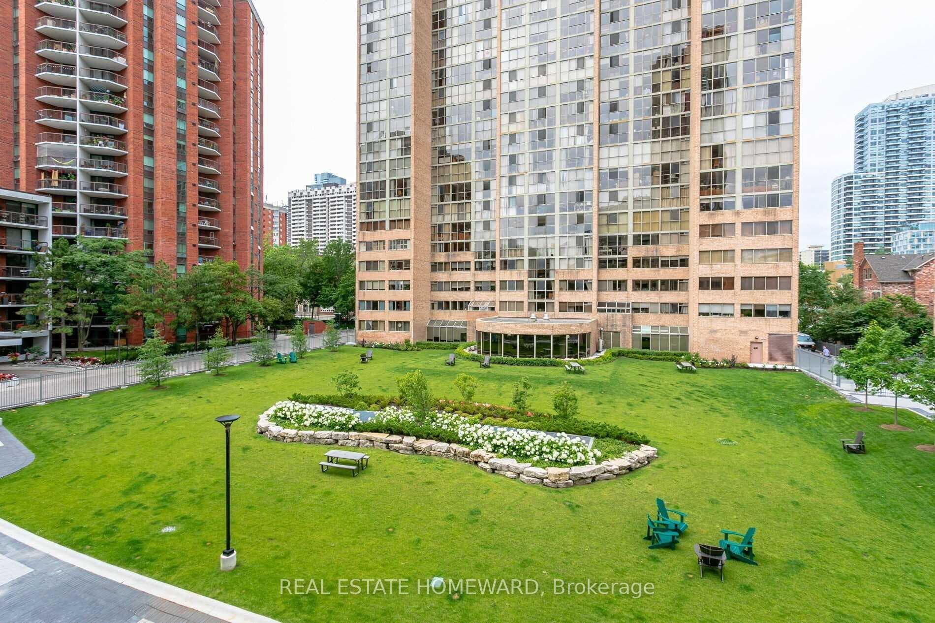 Common courtyard