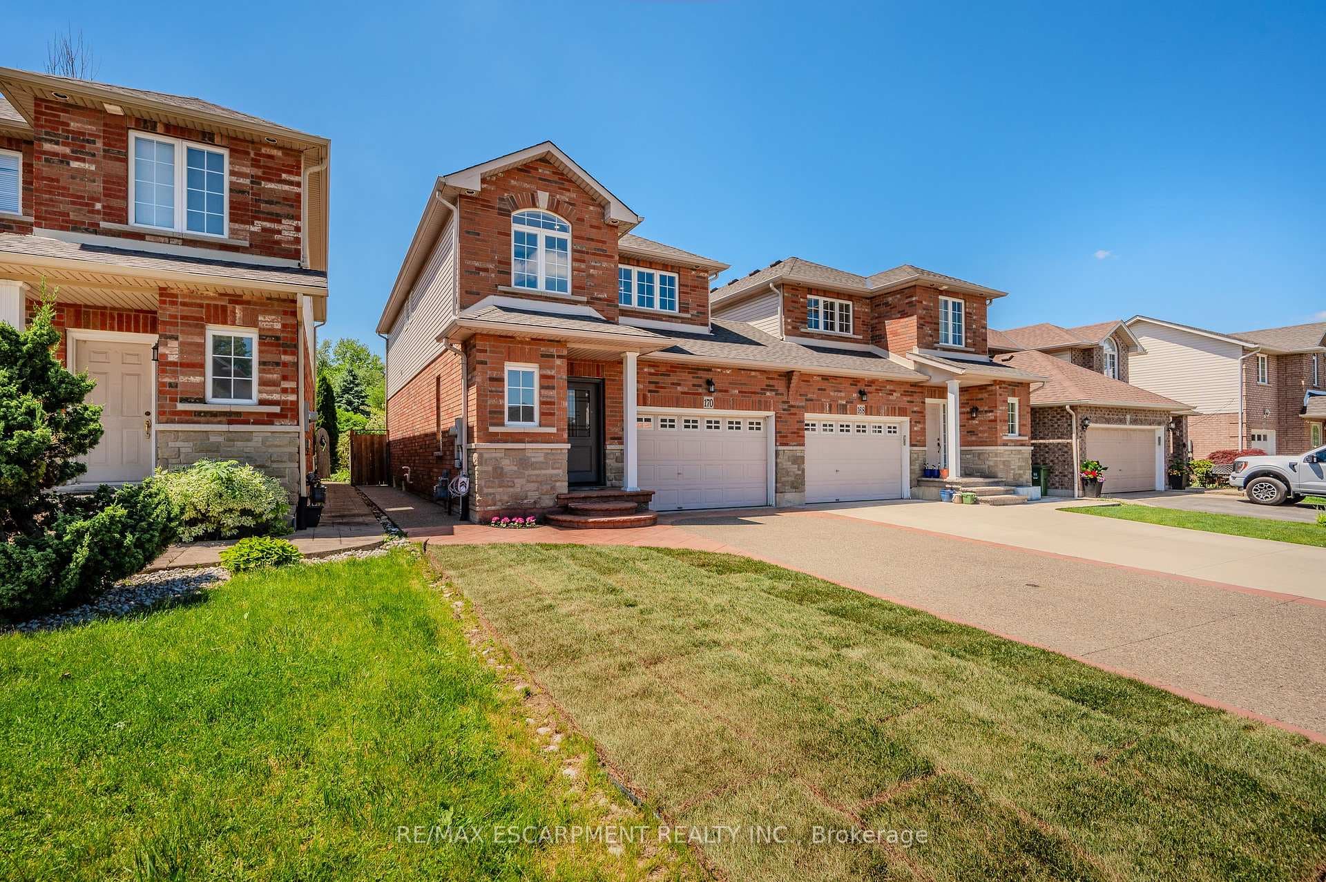 170 Edgehill Drive photo 3