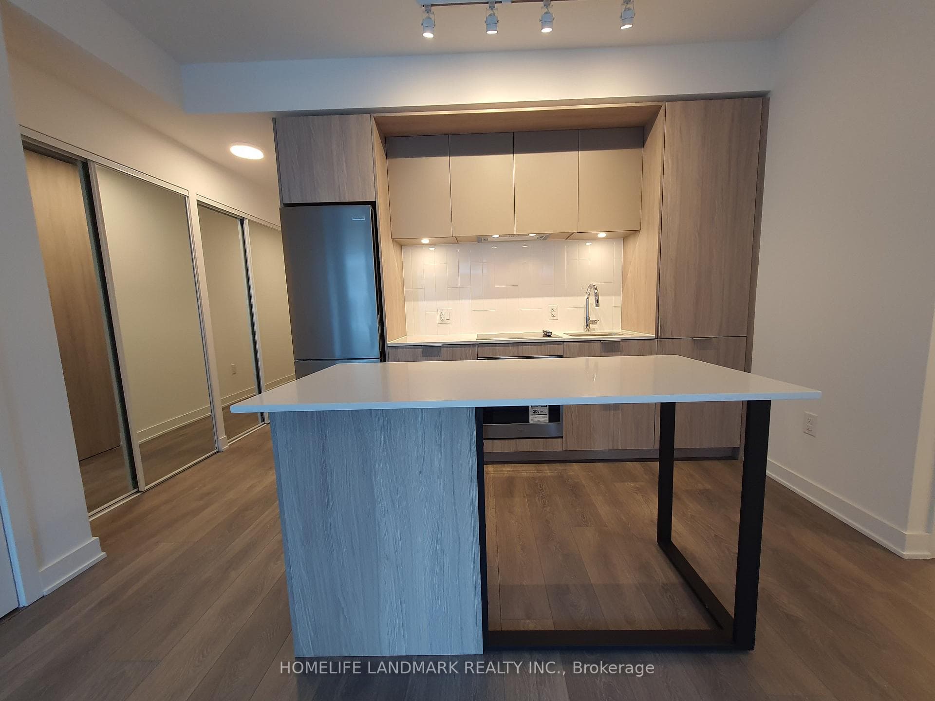 35 Tubman Avenue Unit 916 photo 15