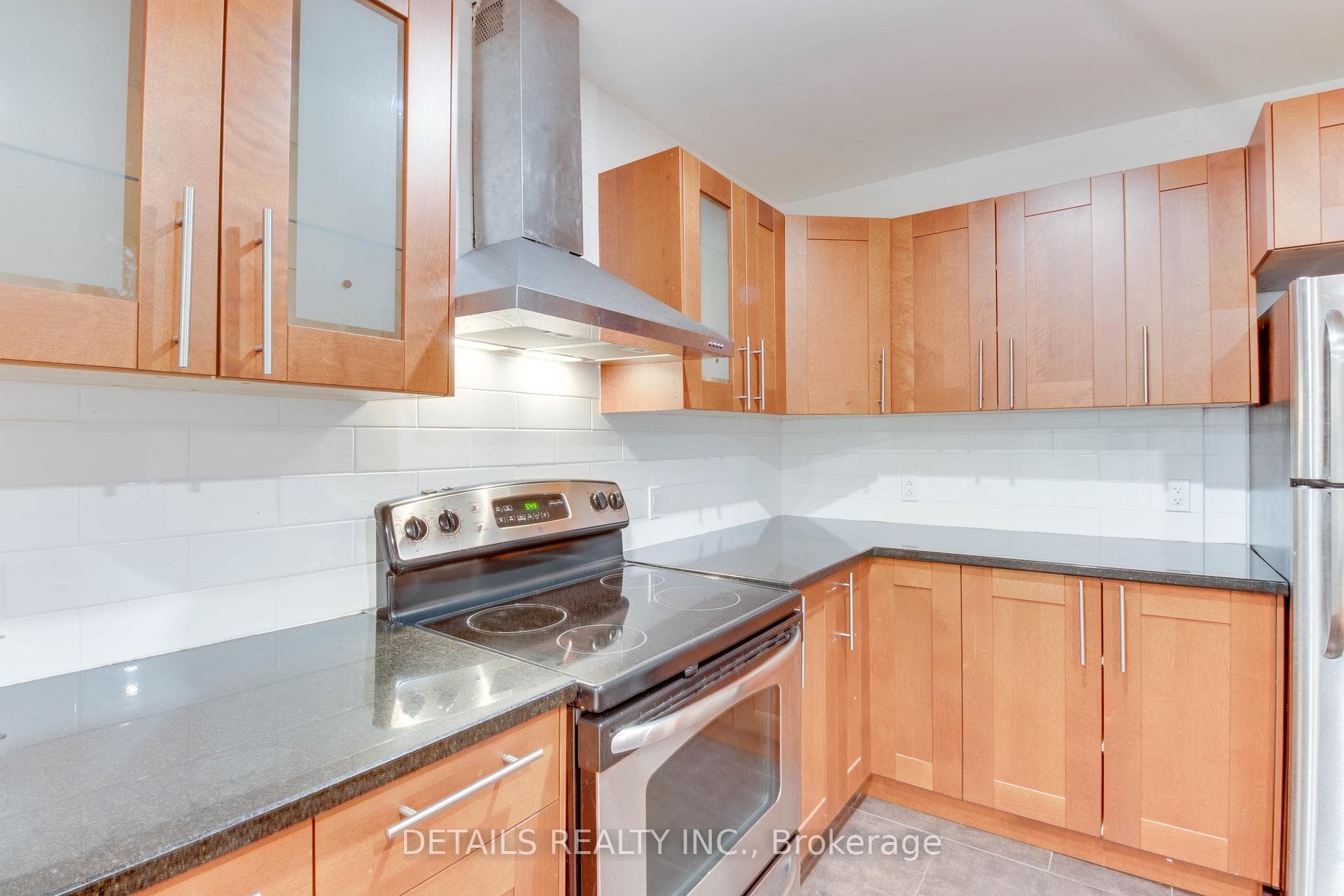 1106 Bathgate Drive photo 12