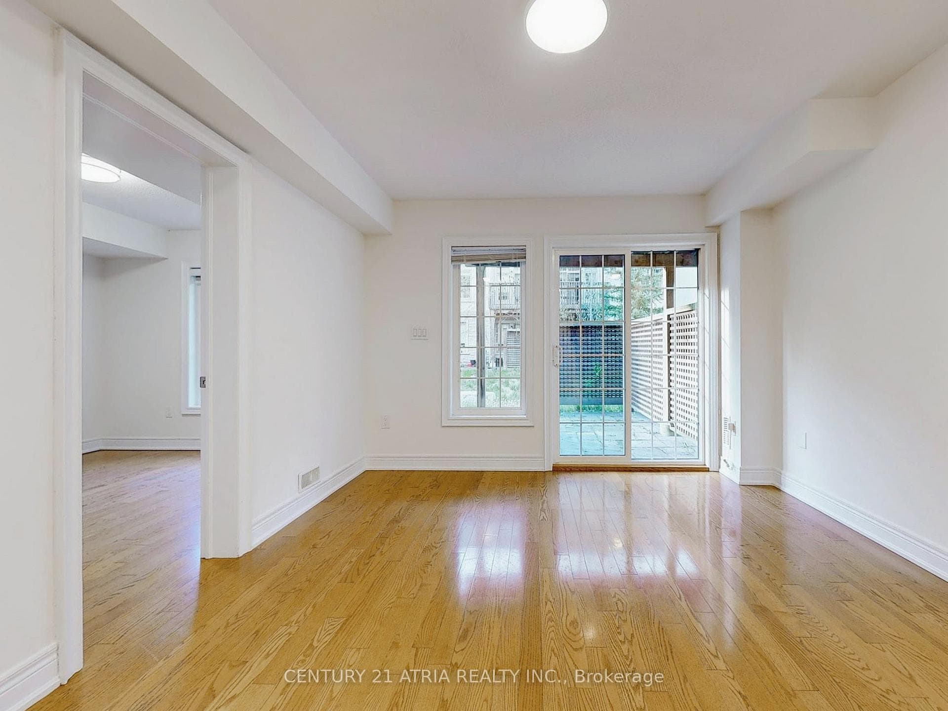 29 Bloorview Place photo 32