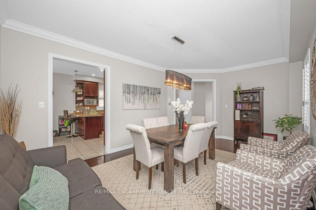1305 Weller Crossing photo 7