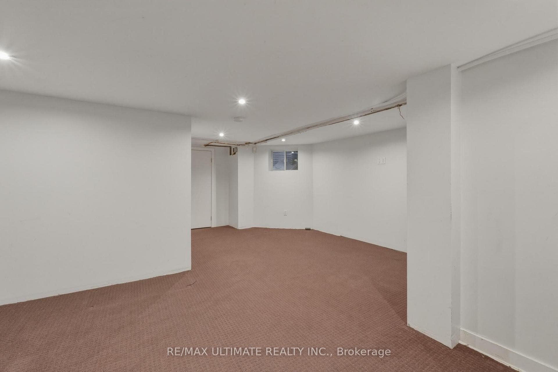 968 College Street photo 21