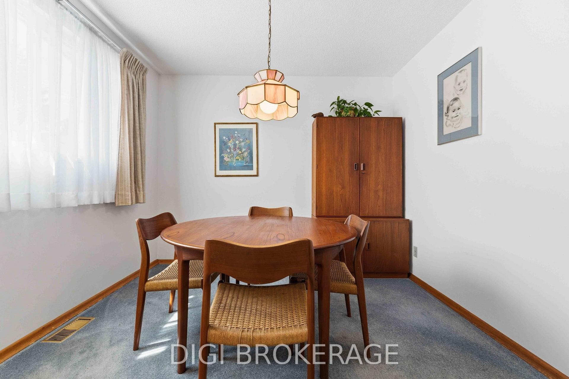 737 Southmore Drive photo 5