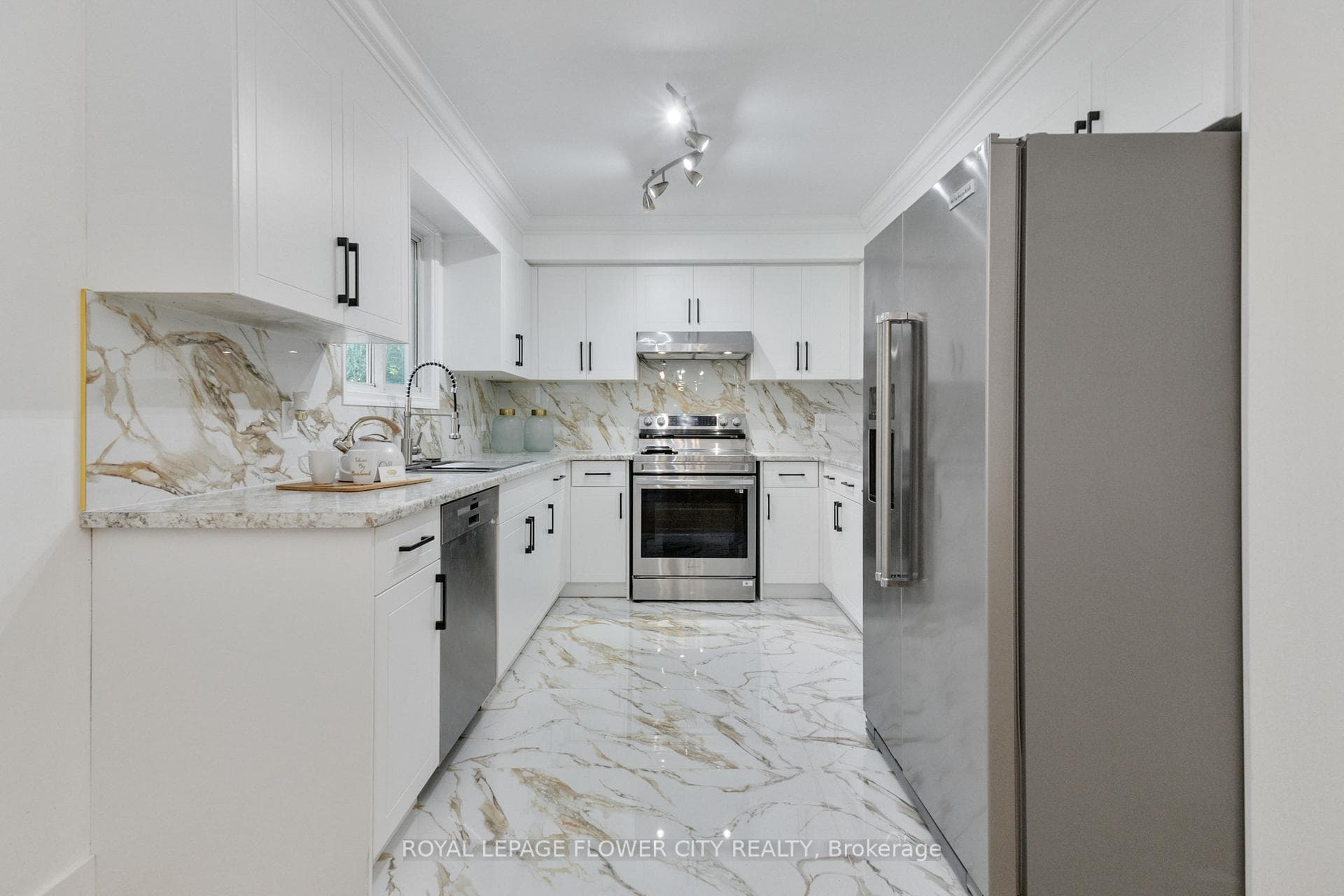 452 Exmouth Circle photo 16