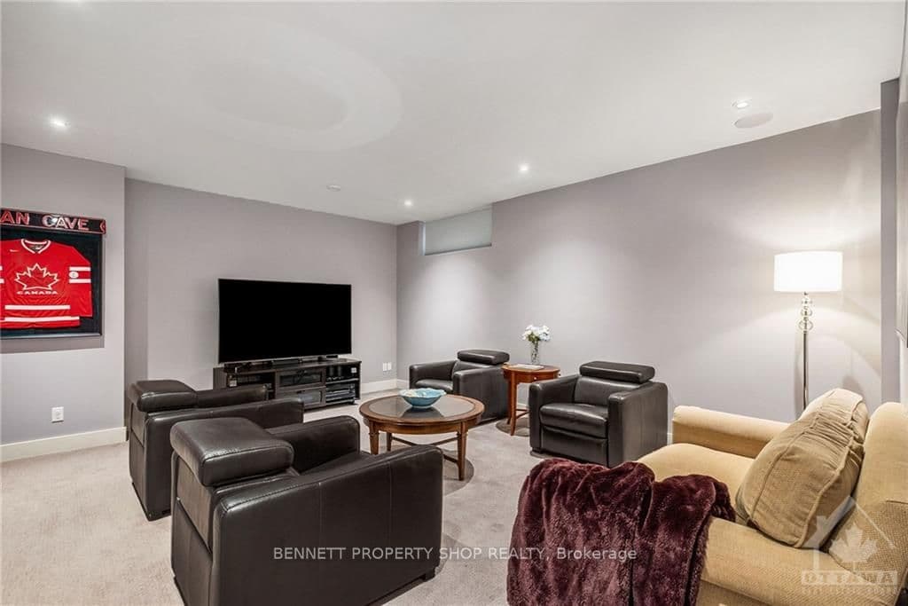 316 SELBY Avenue photo 23