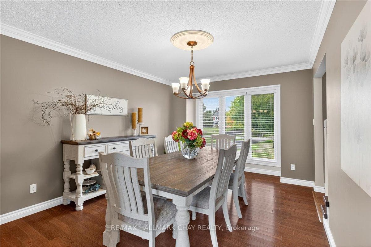 35 Howard Drive photo 9