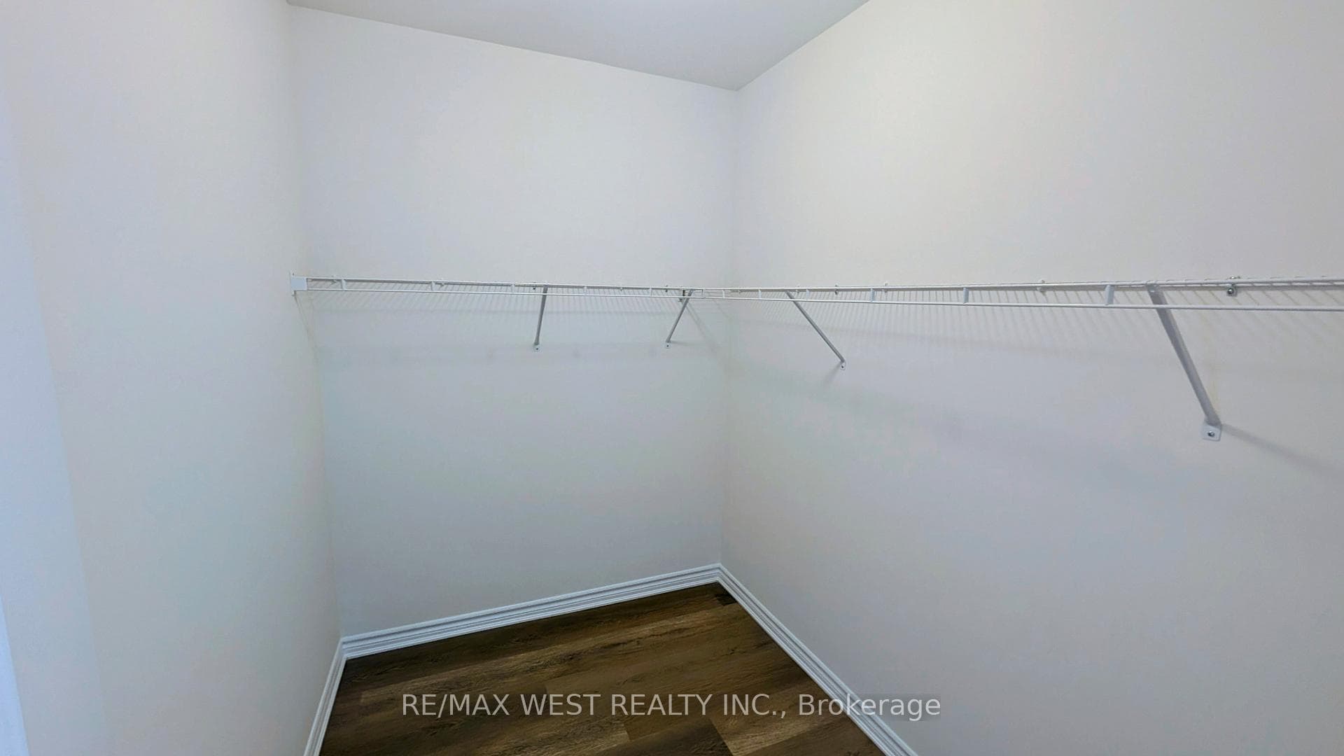 91 Inverary Crescent photo 25