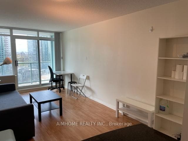 5508 Yonge Street Unit 1607 photo 3