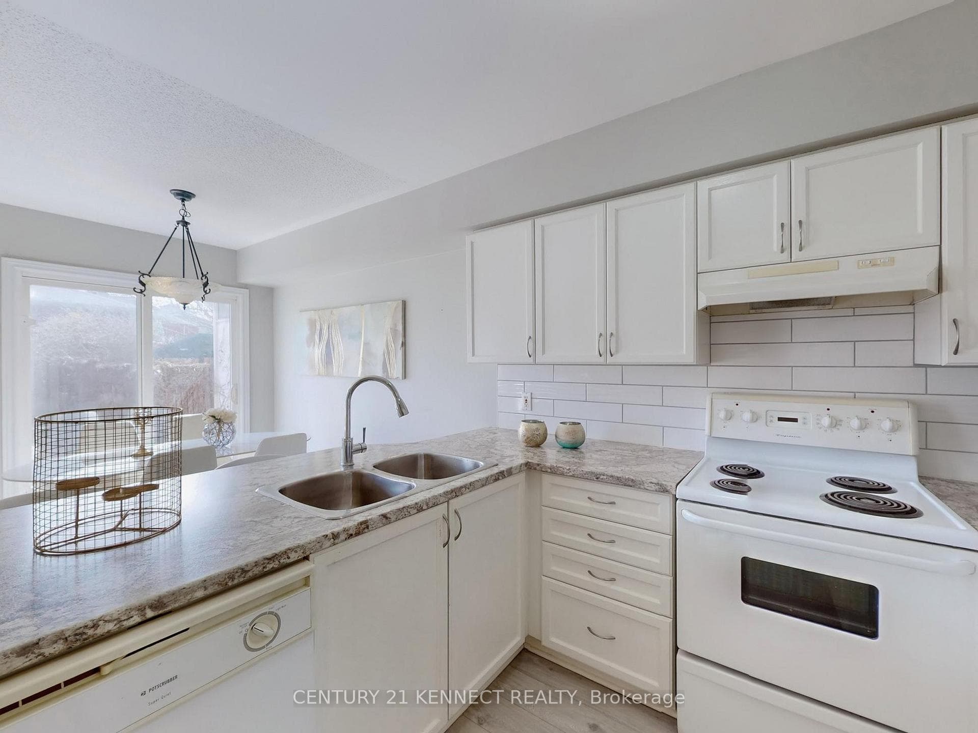 249 Stanley Street photo 15
