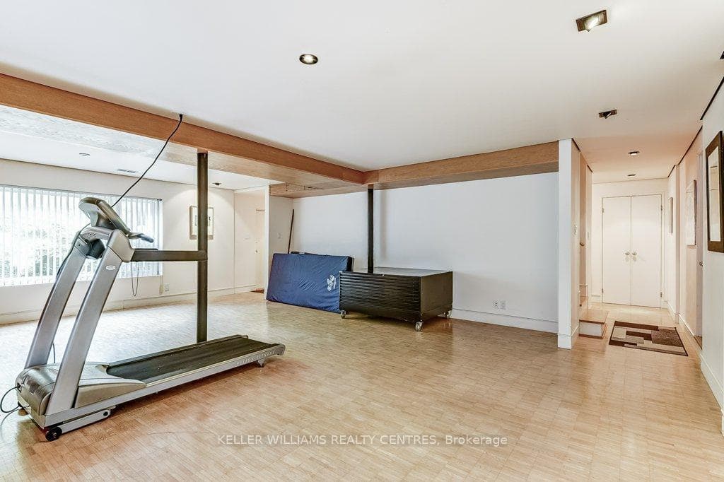 220 Melrose Avenue photo 34