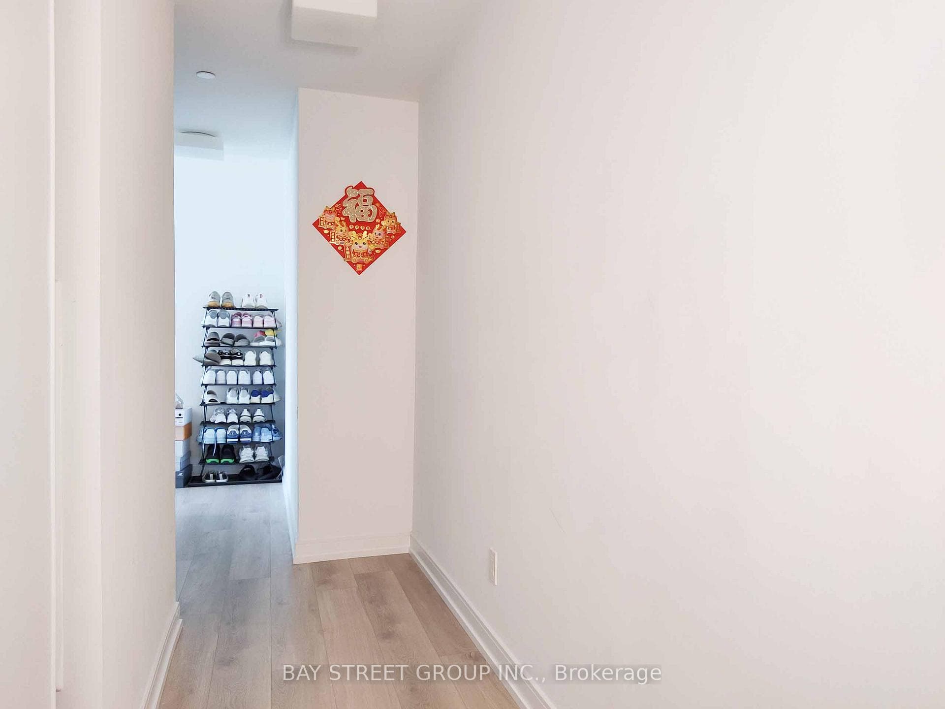 3 Gloucester Street Unit 702 photo 2