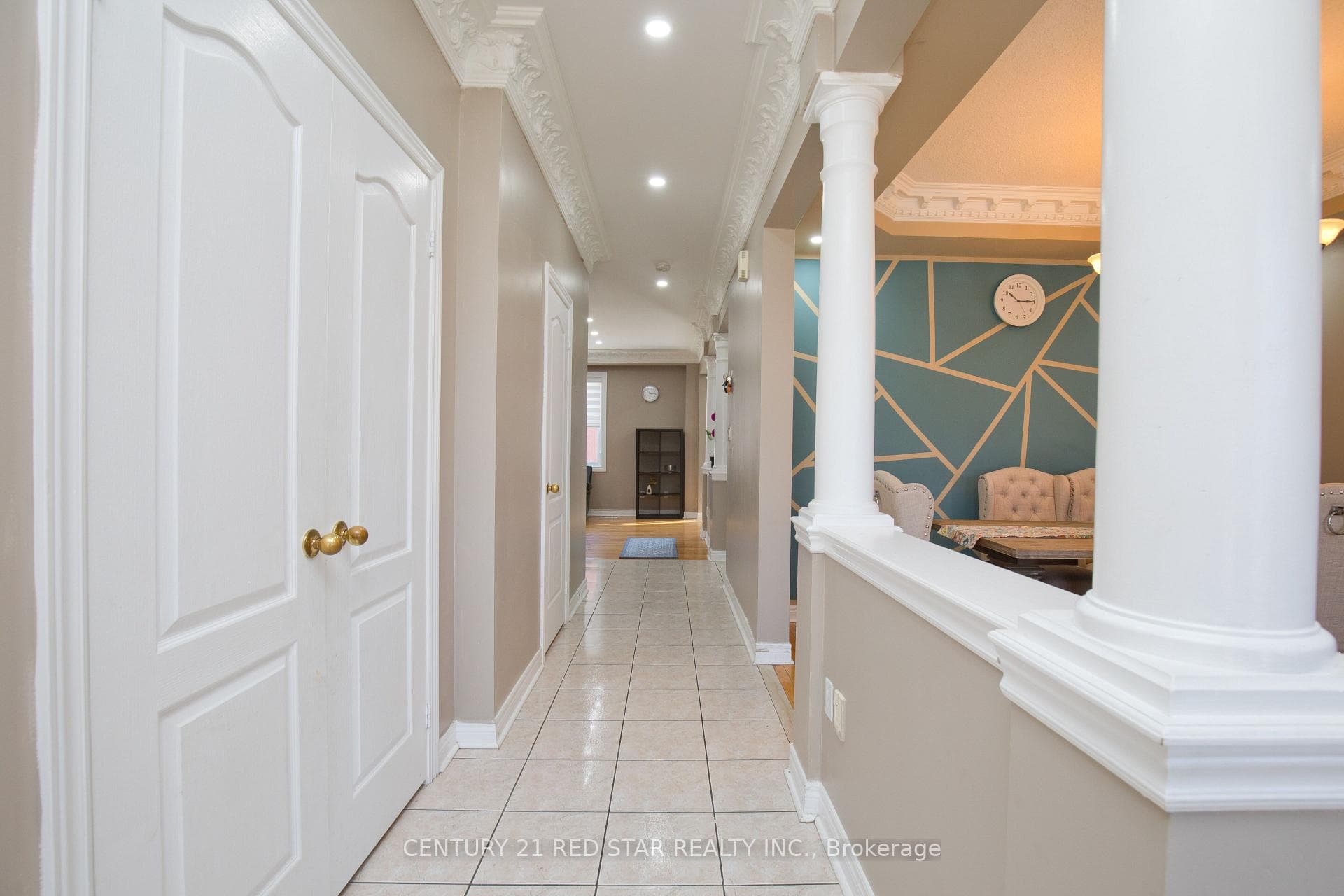 3 Okanagan Drive photo 8