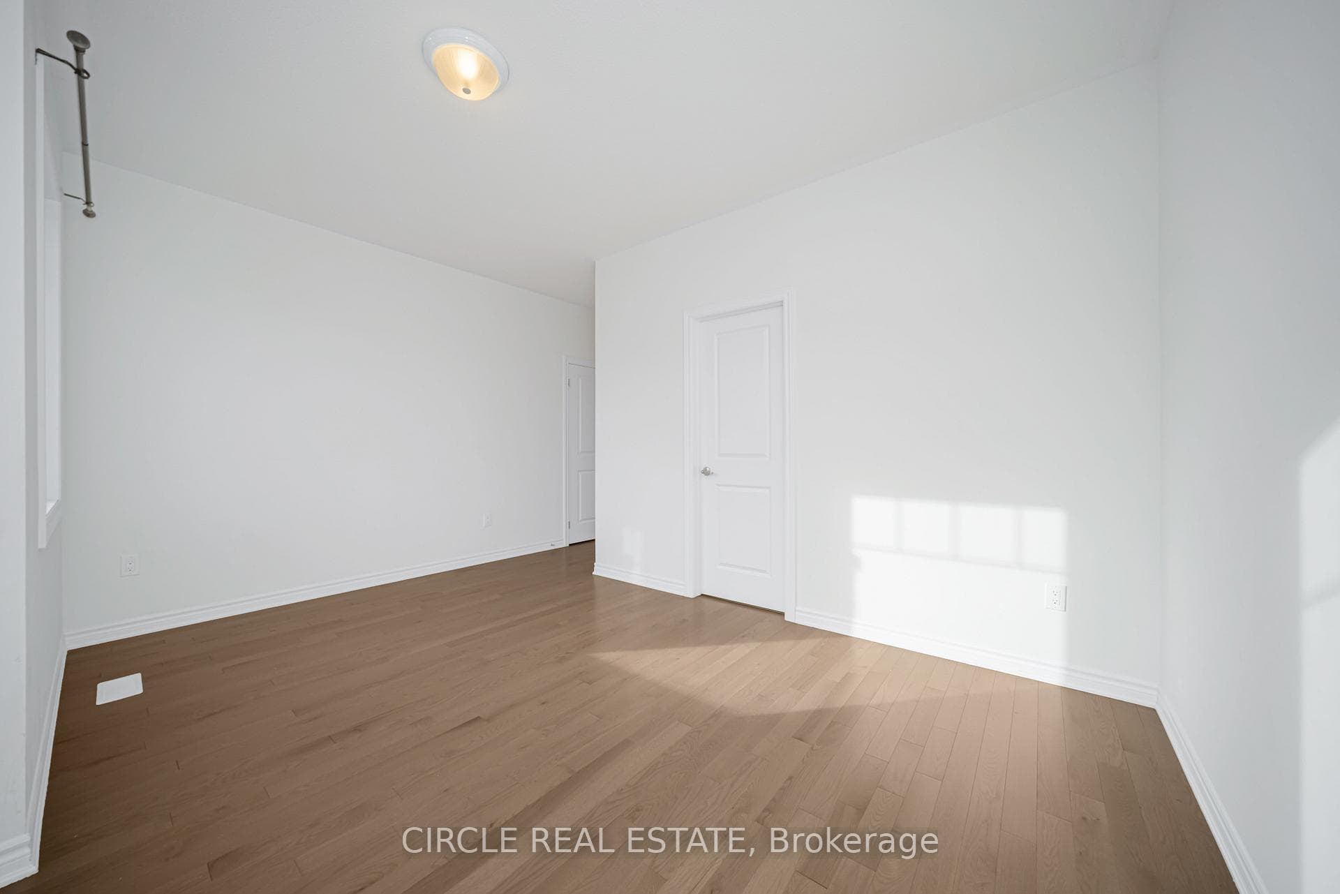 127 petch Avenue photo 43