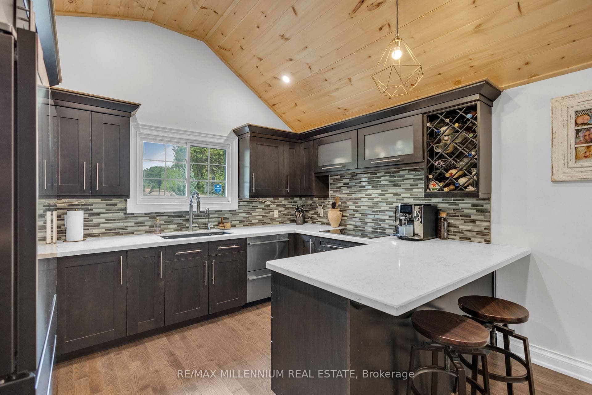 1510 Station Road photo 8