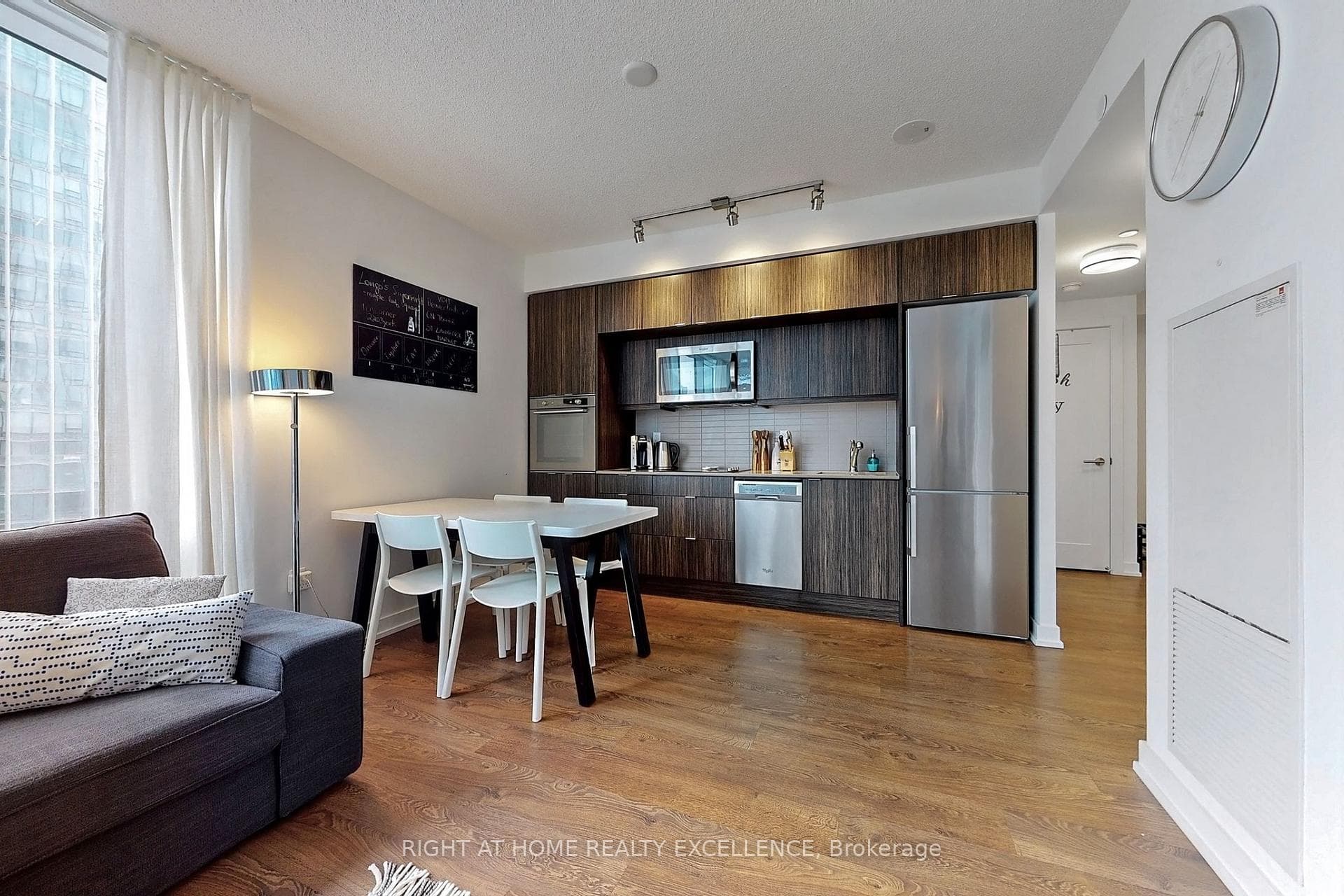 10 York Street Unit 2203 photo 19
