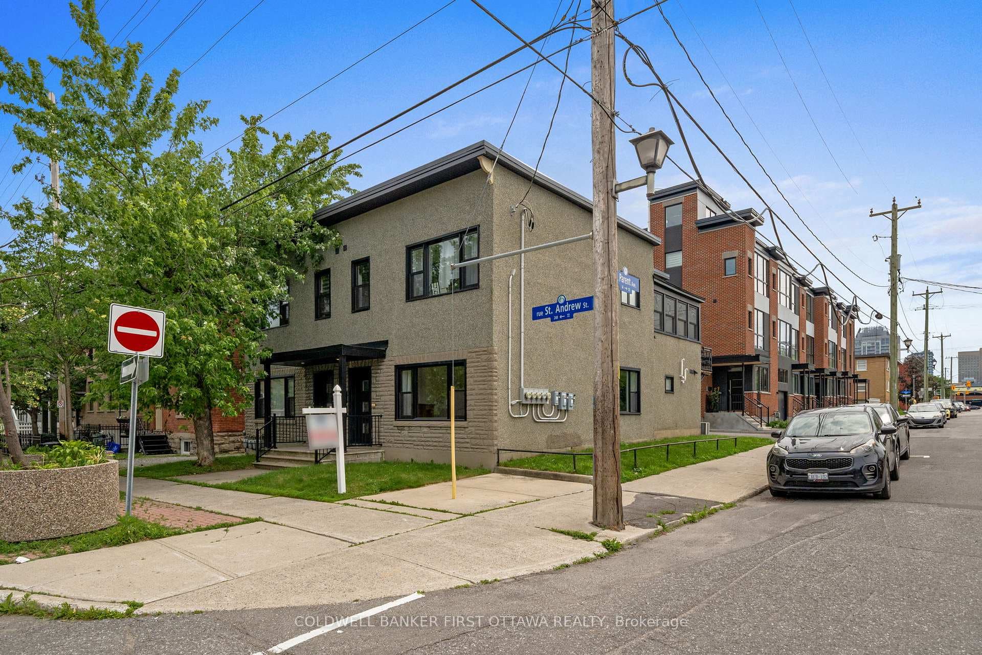 Incredible location in the Historic Byward Market!